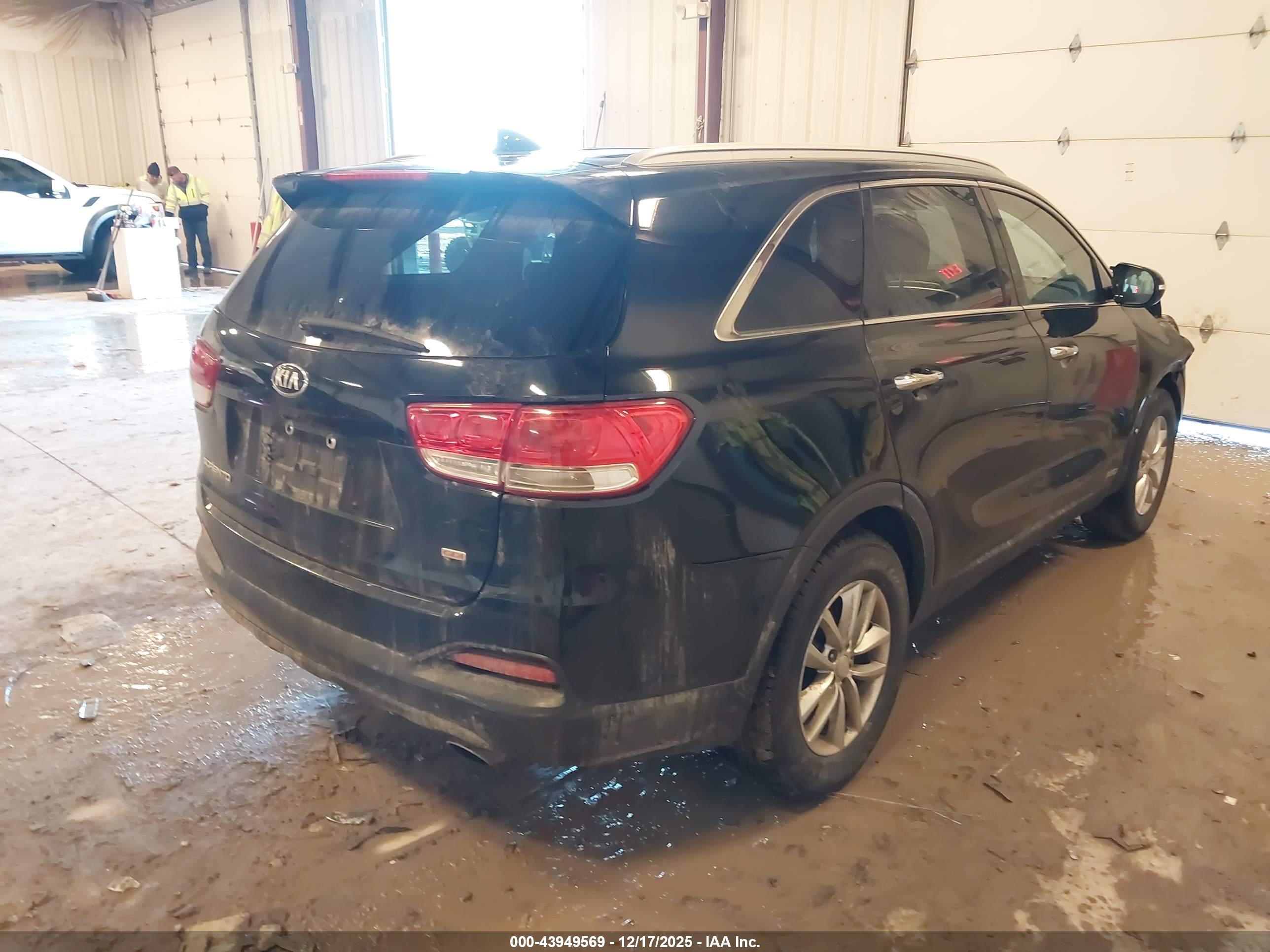 KIA SORENTO image 4