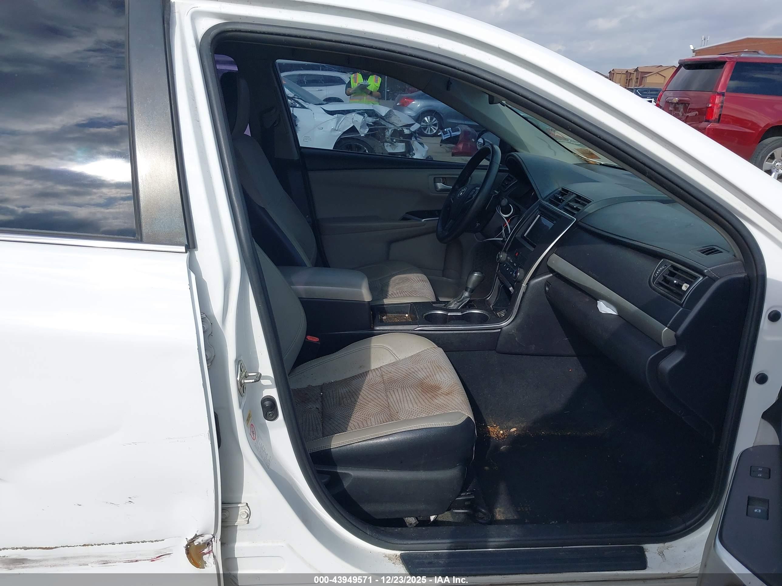 TOYOTA CAMRY image 5