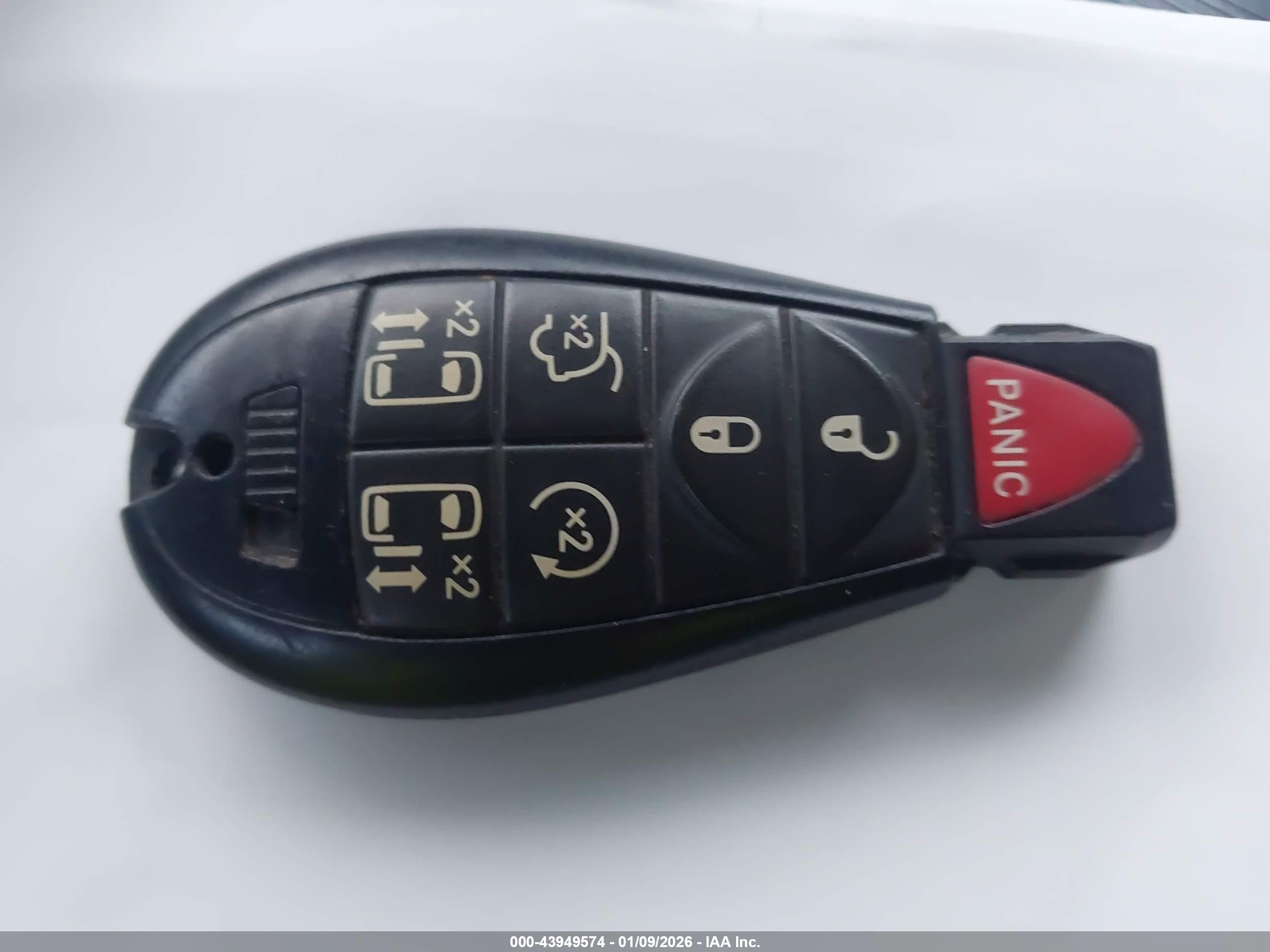 CHRYSLER TOWN image 11
