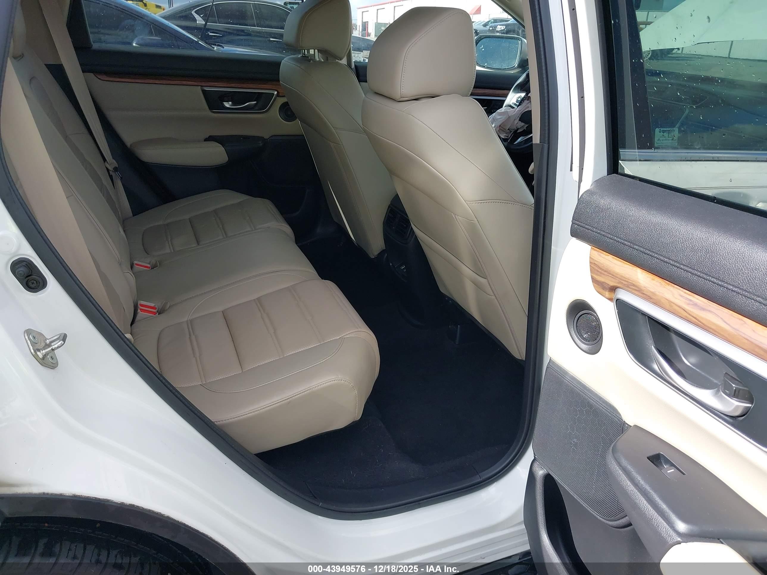 HONDA CR-V image 8