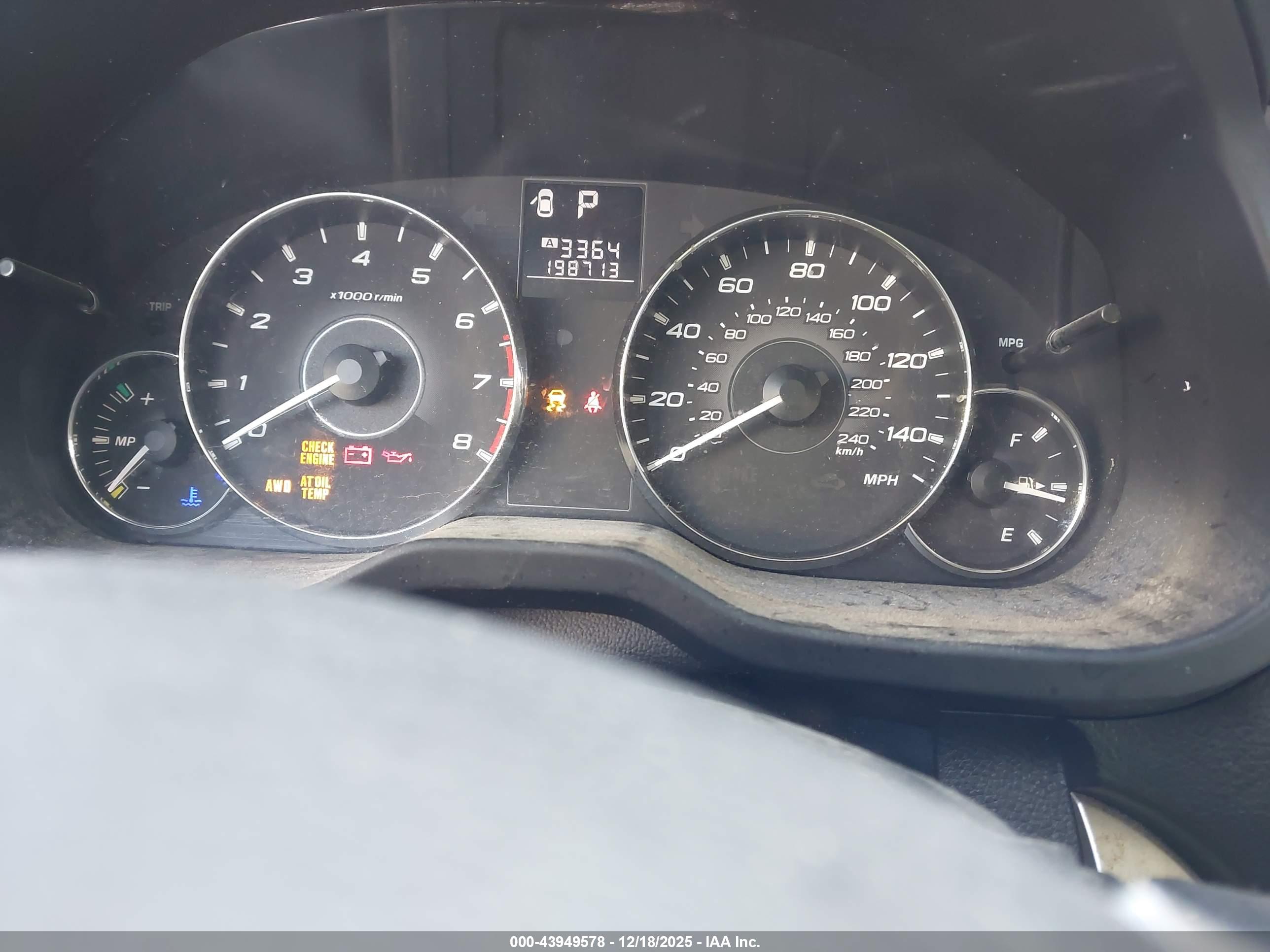 SUBARU OUTBACK image 7