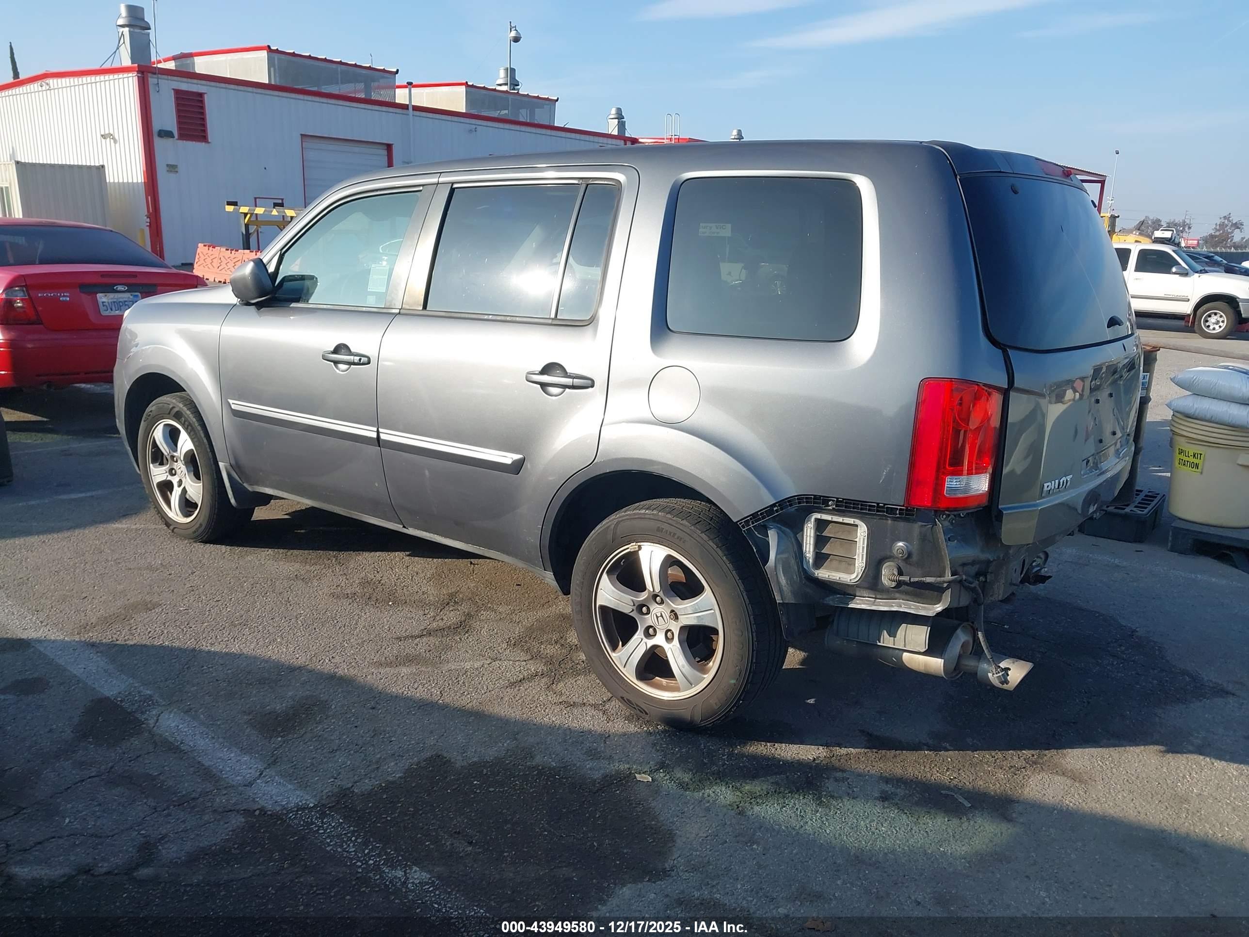 HONDA PILOT image 3