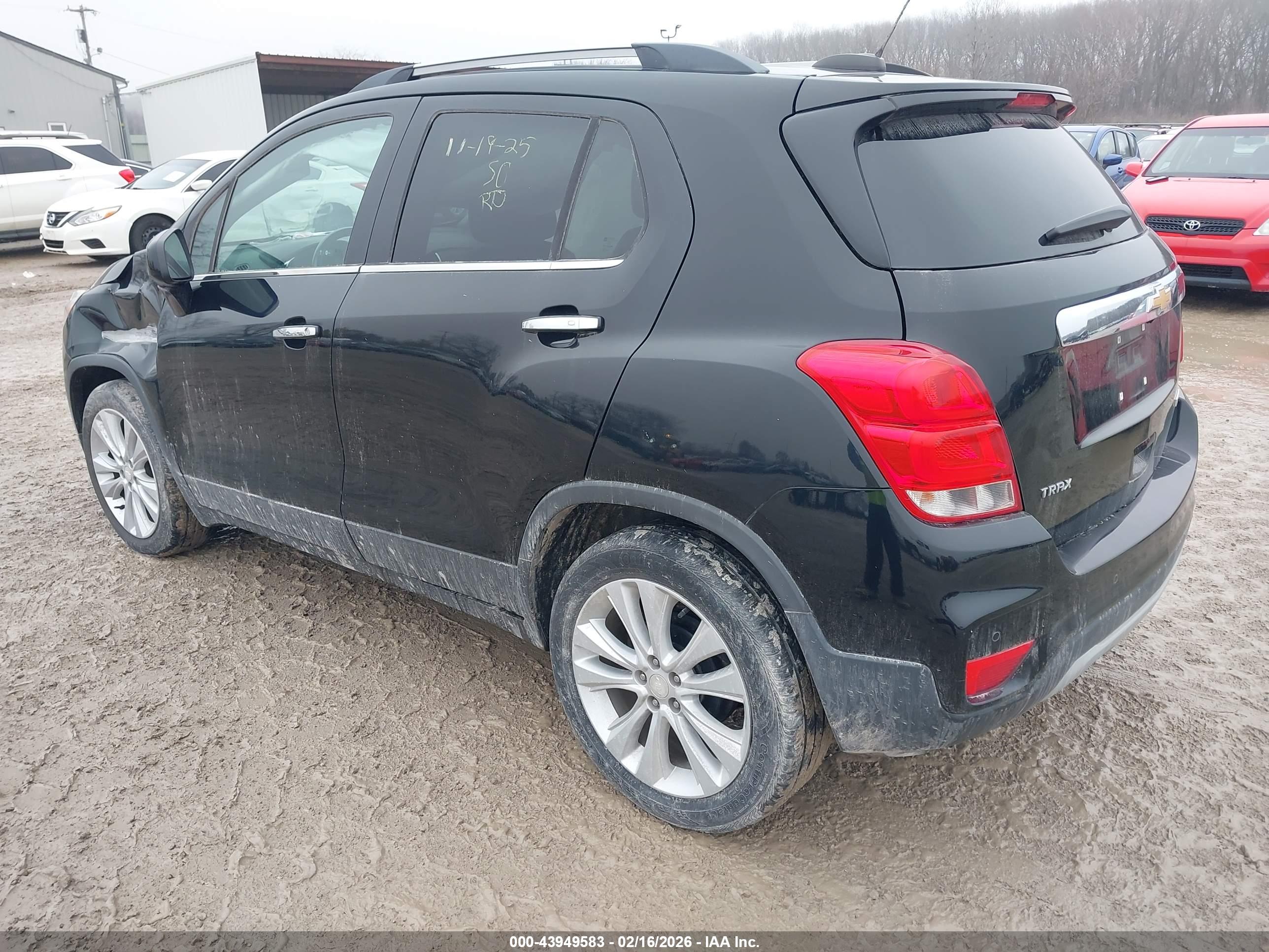 CHEVROLET TRAX image 3