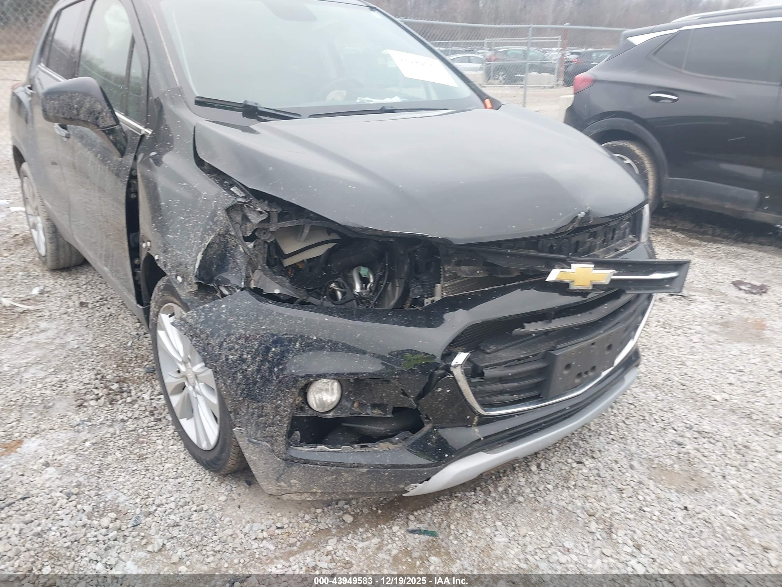 CHEVROLET TRAX image 6