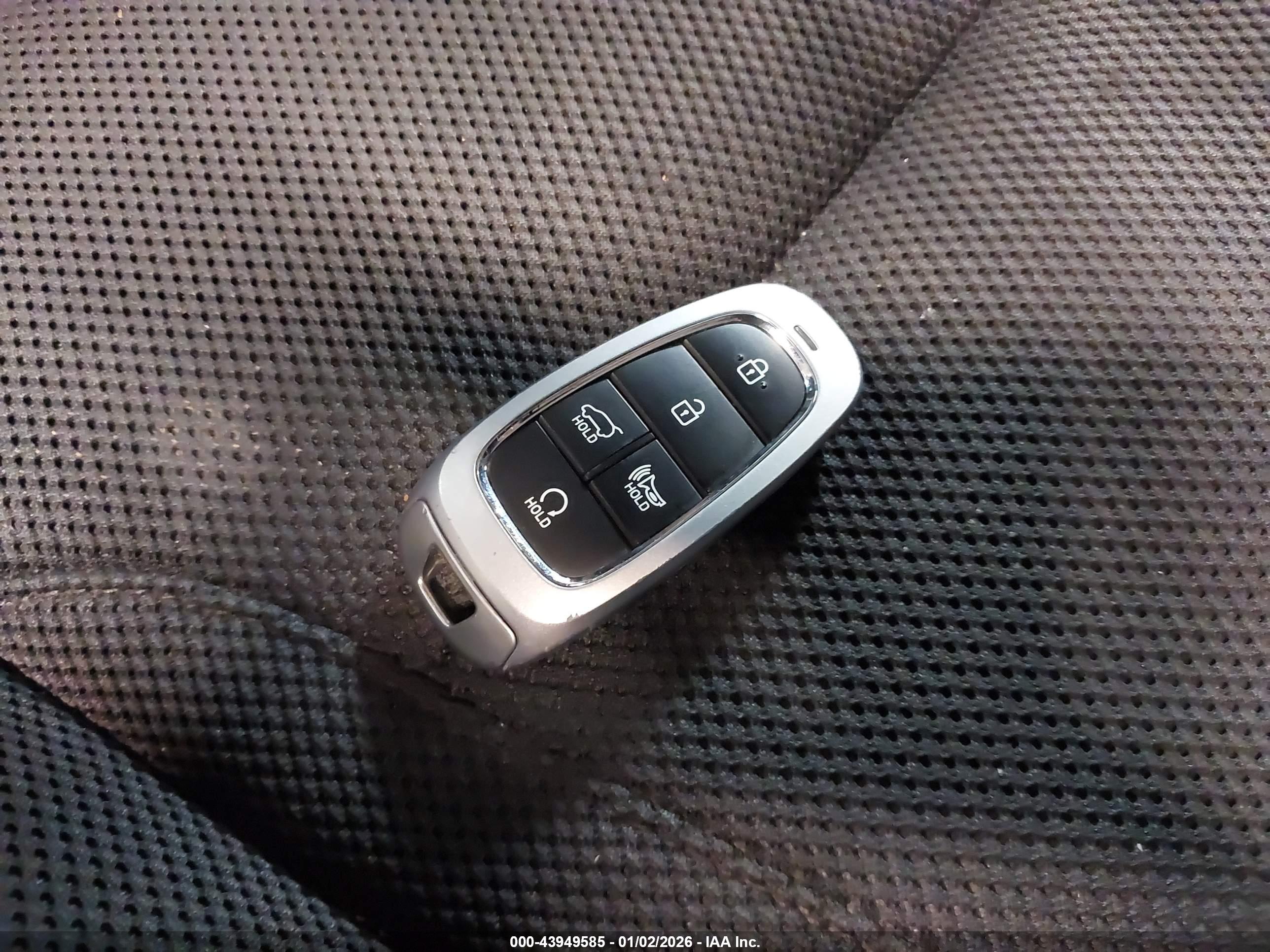 HYUNDAI TUCSON image 11