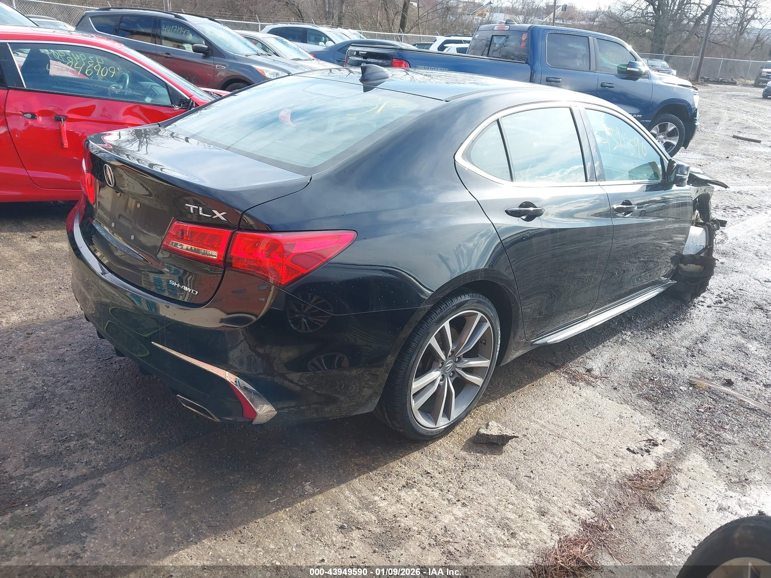 ACURA TLX image 4