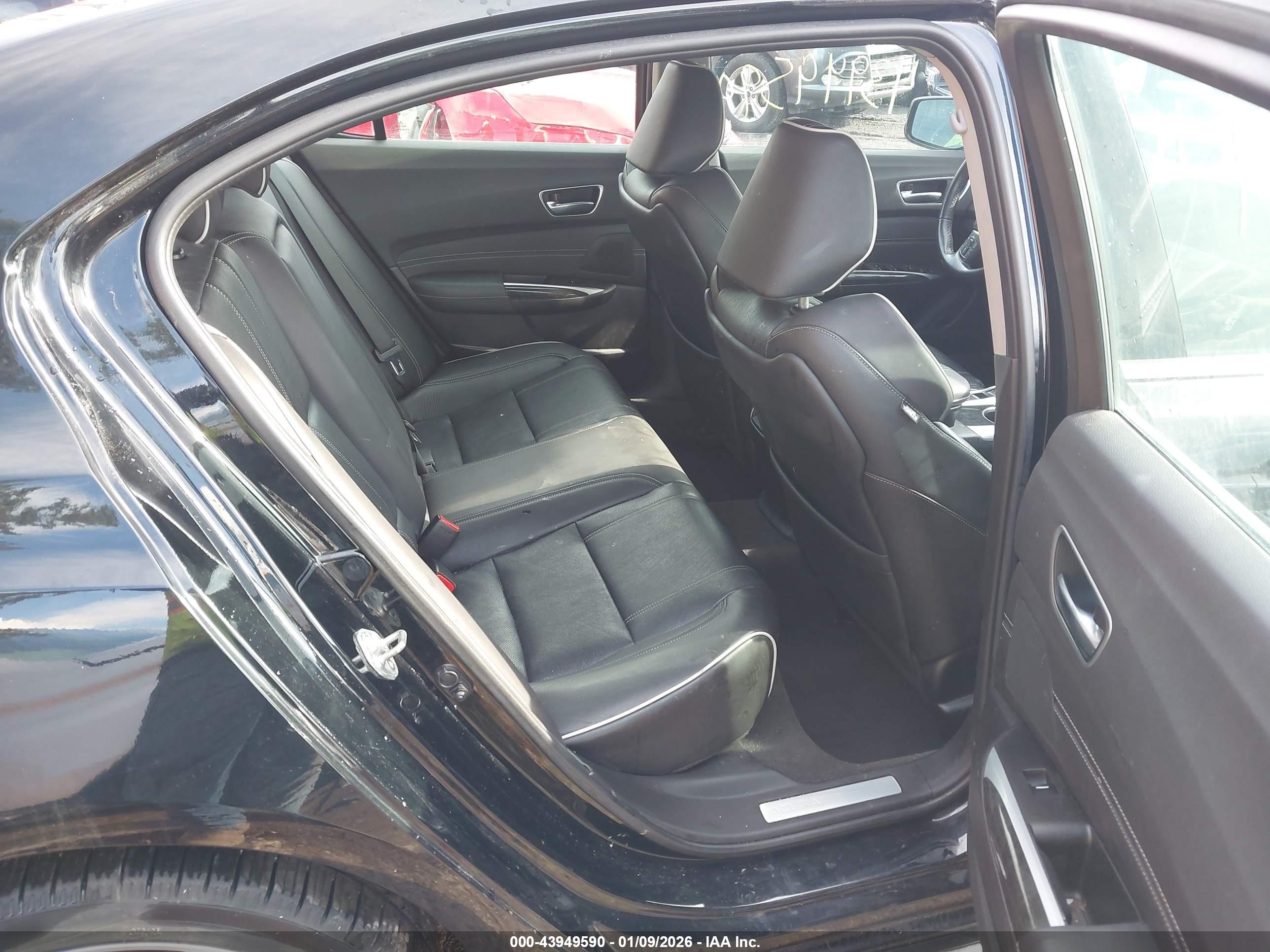 ACURA TLX image 8