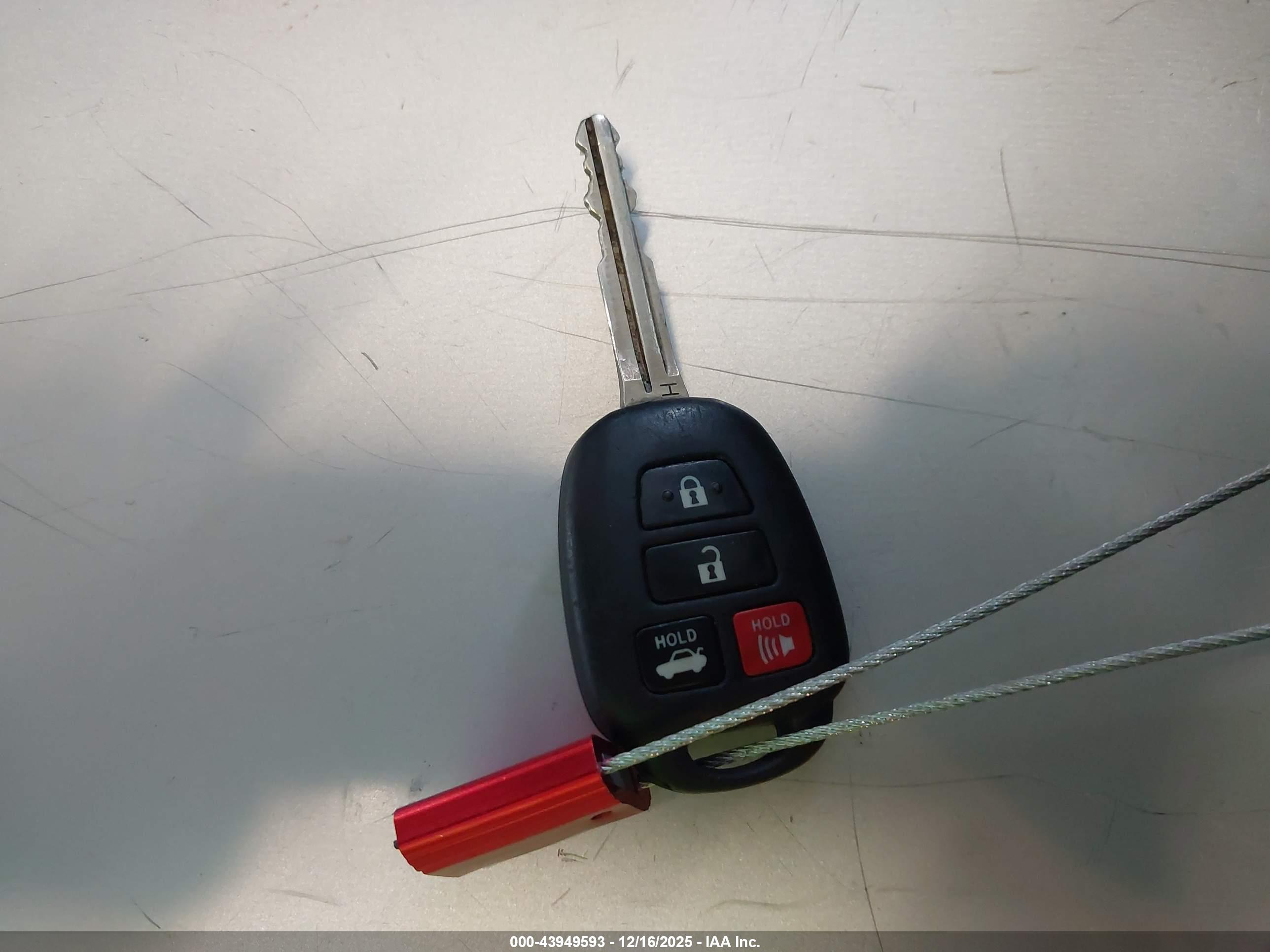 TOYOTA COROLLA image 11