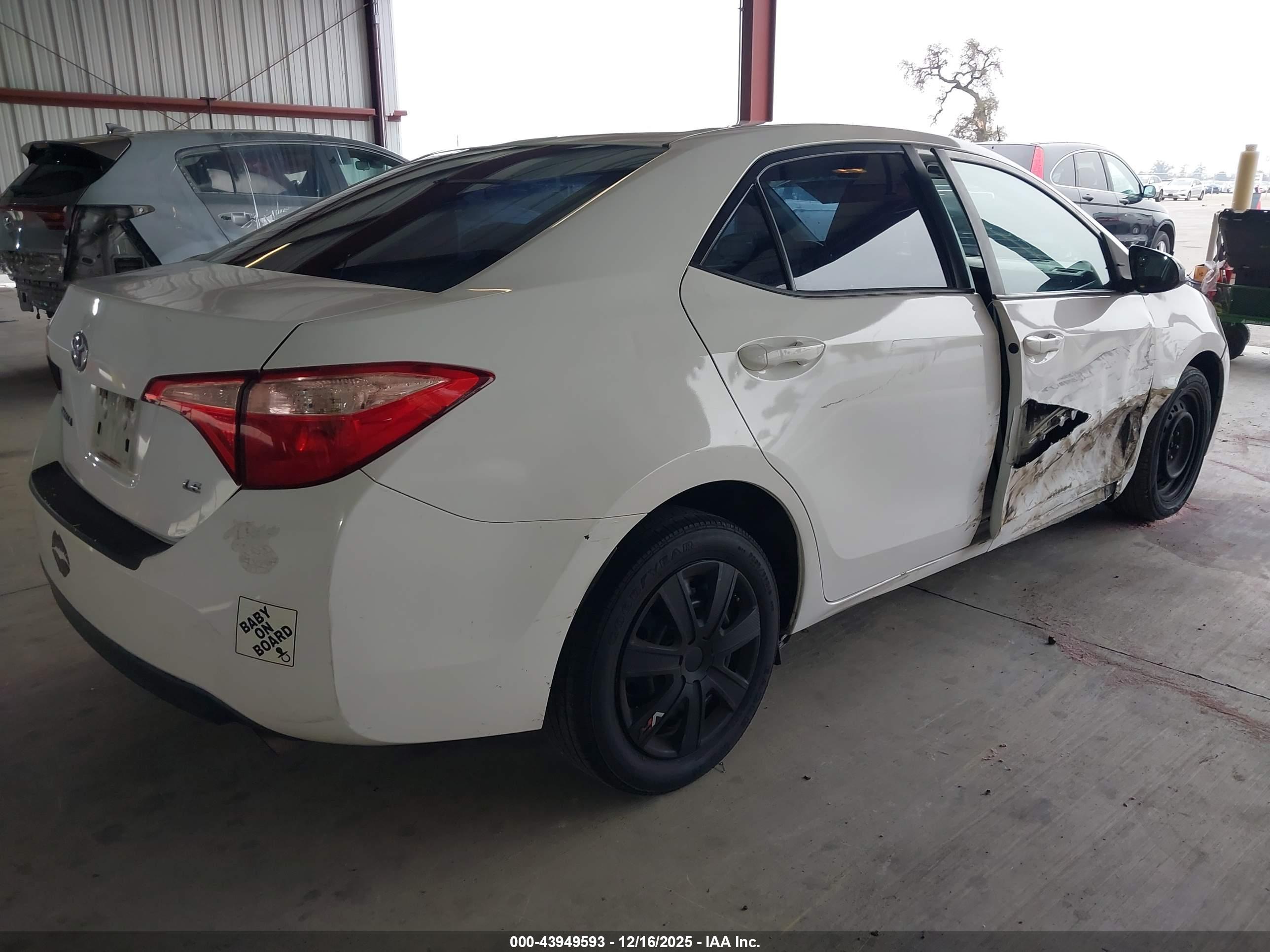 TOYOTA COROLLA image 4