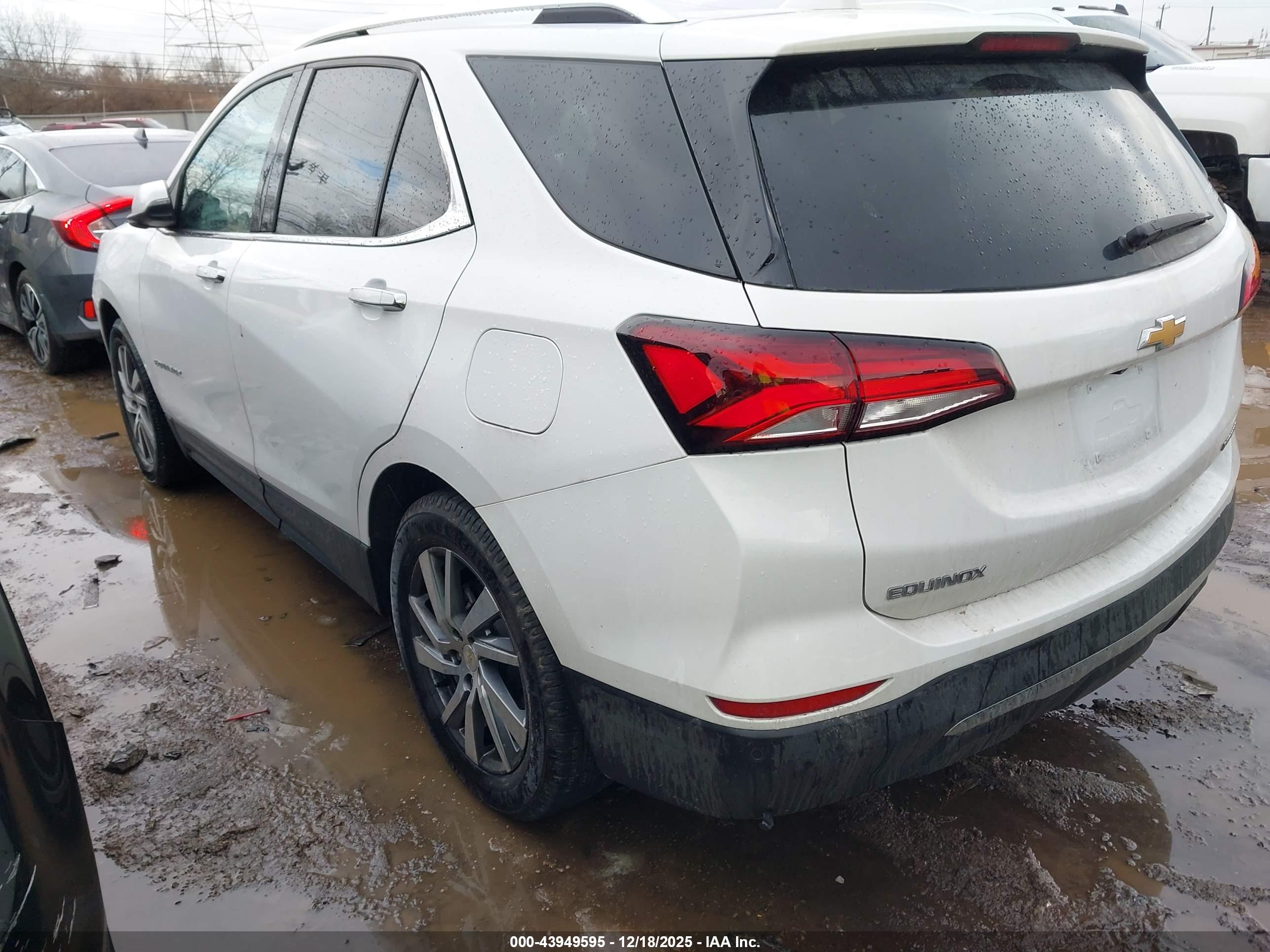 CHEVROLET EQUINOX image 3