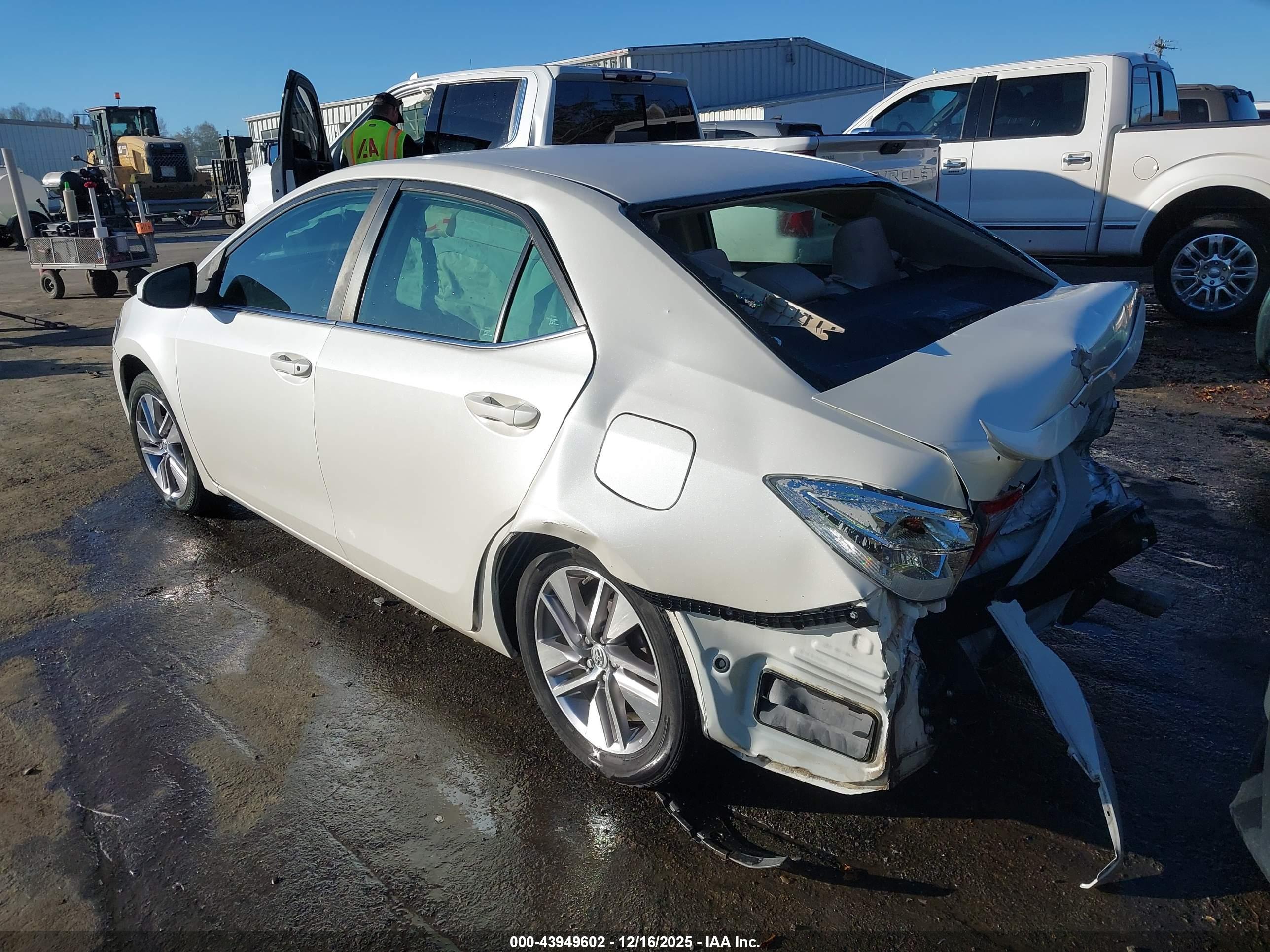 TOYOTA COROLLA image 3
