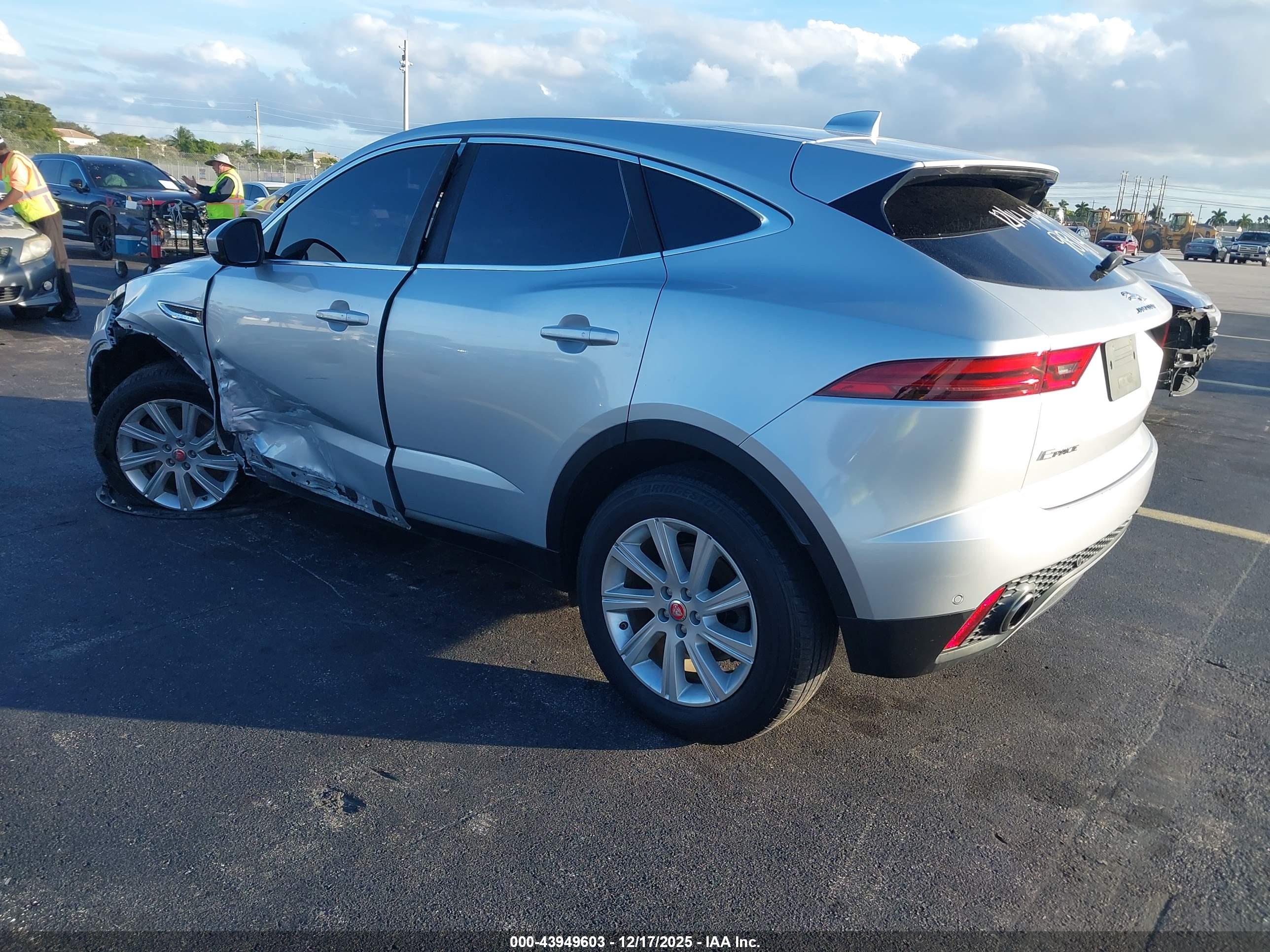 JAGUAR E-PACE image 3