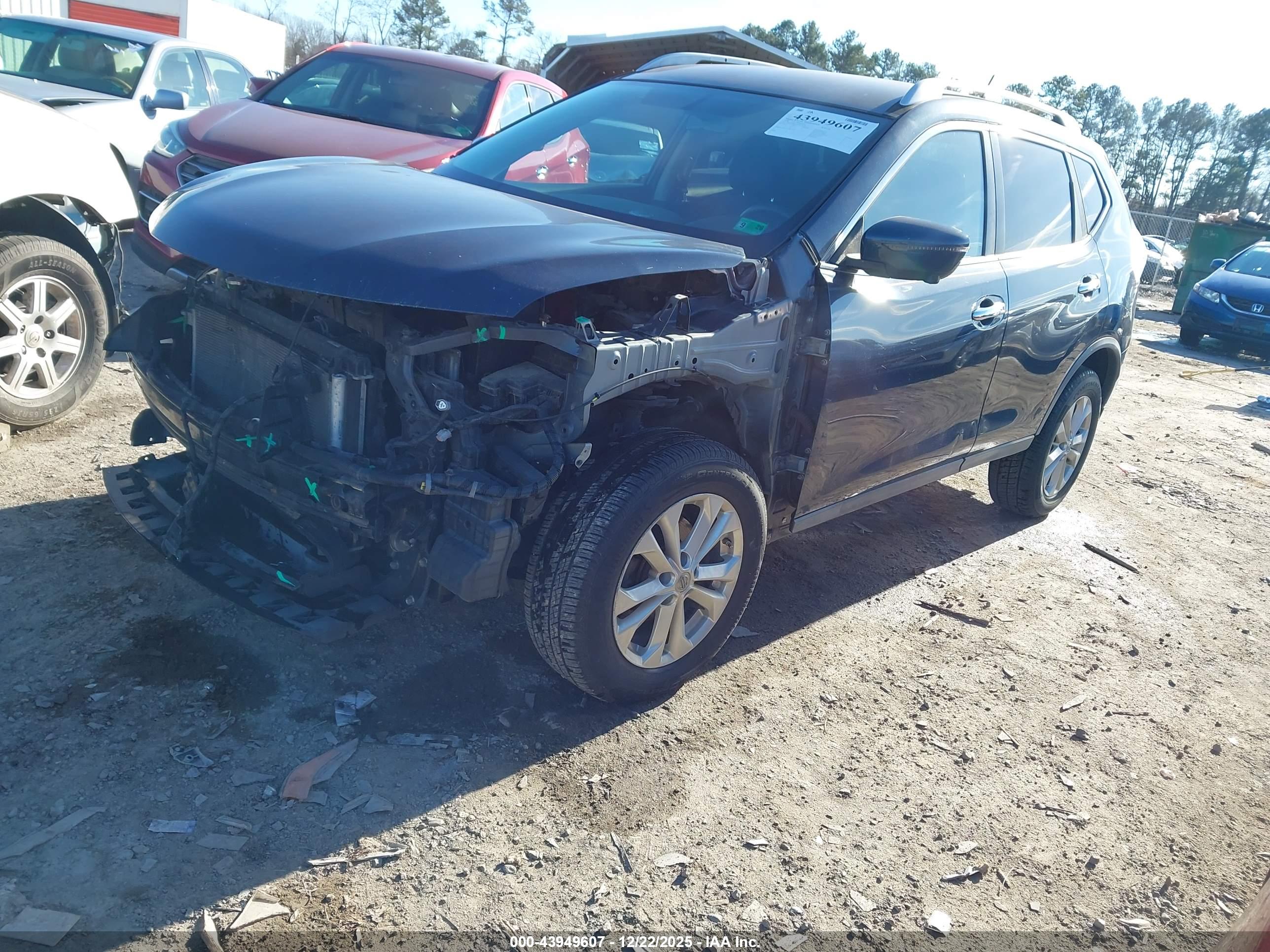 NISSAN ROGUE image 2