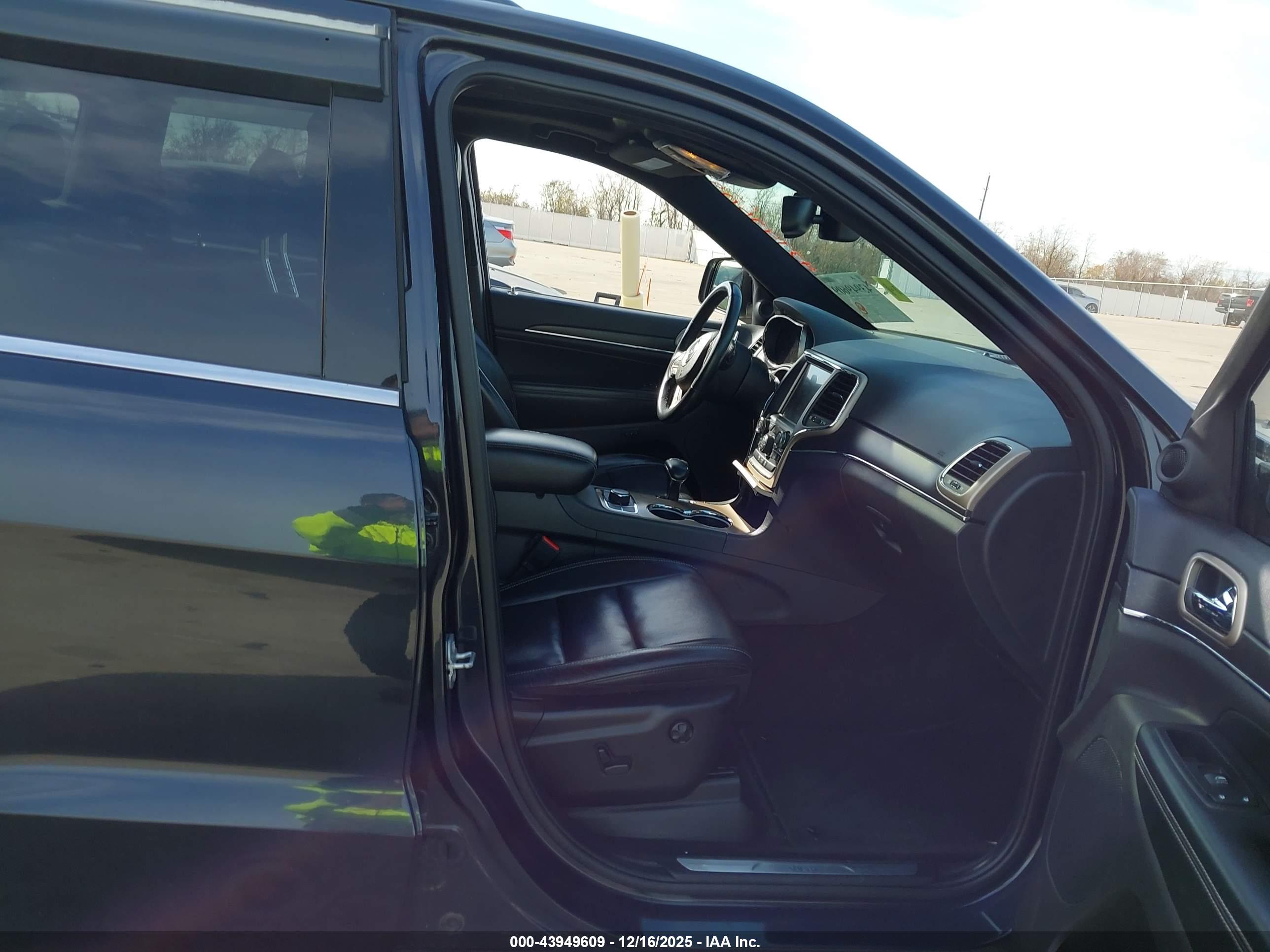 JEEP GRAND image 5