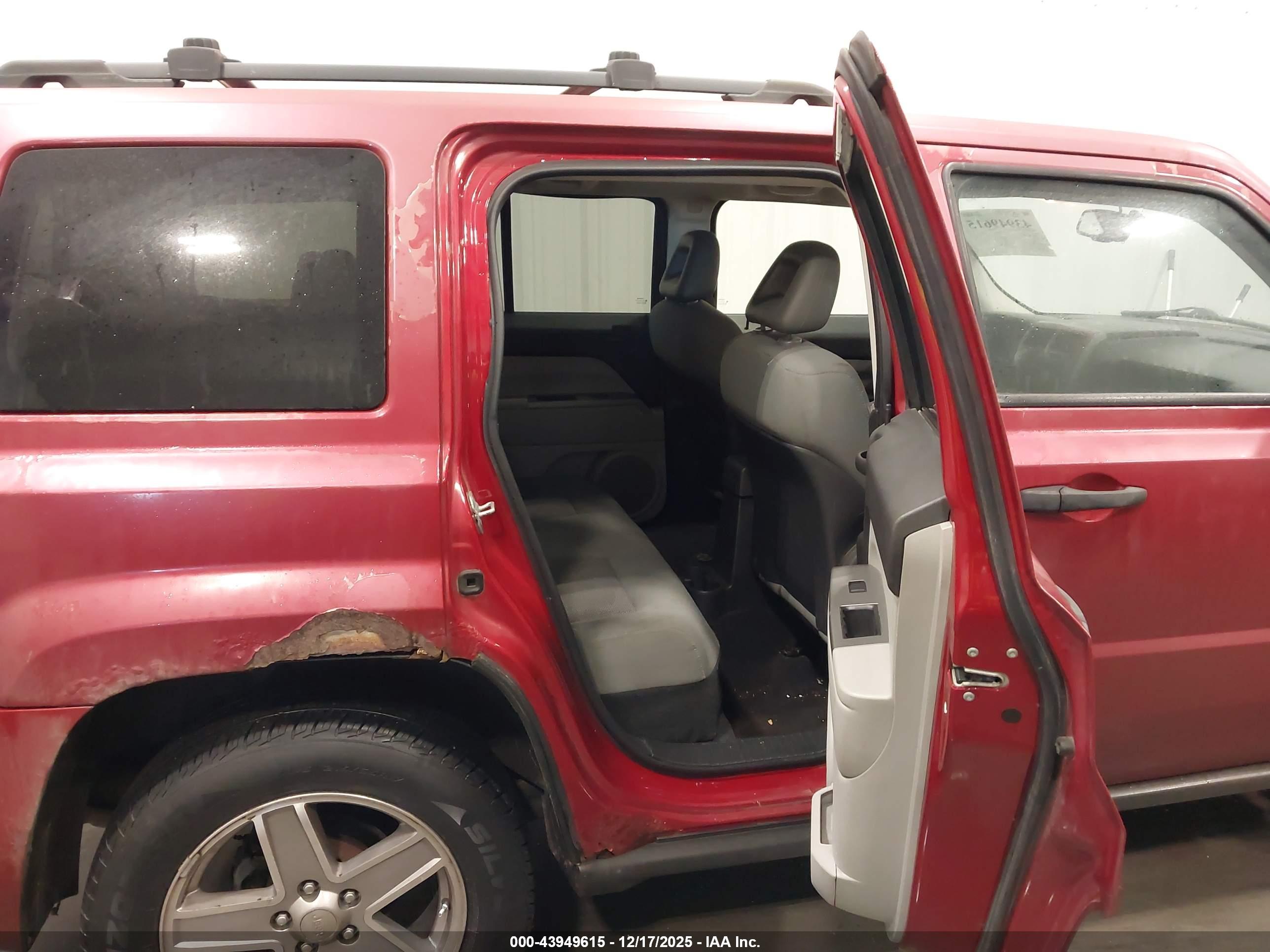 JEEP PATRIOT image 8