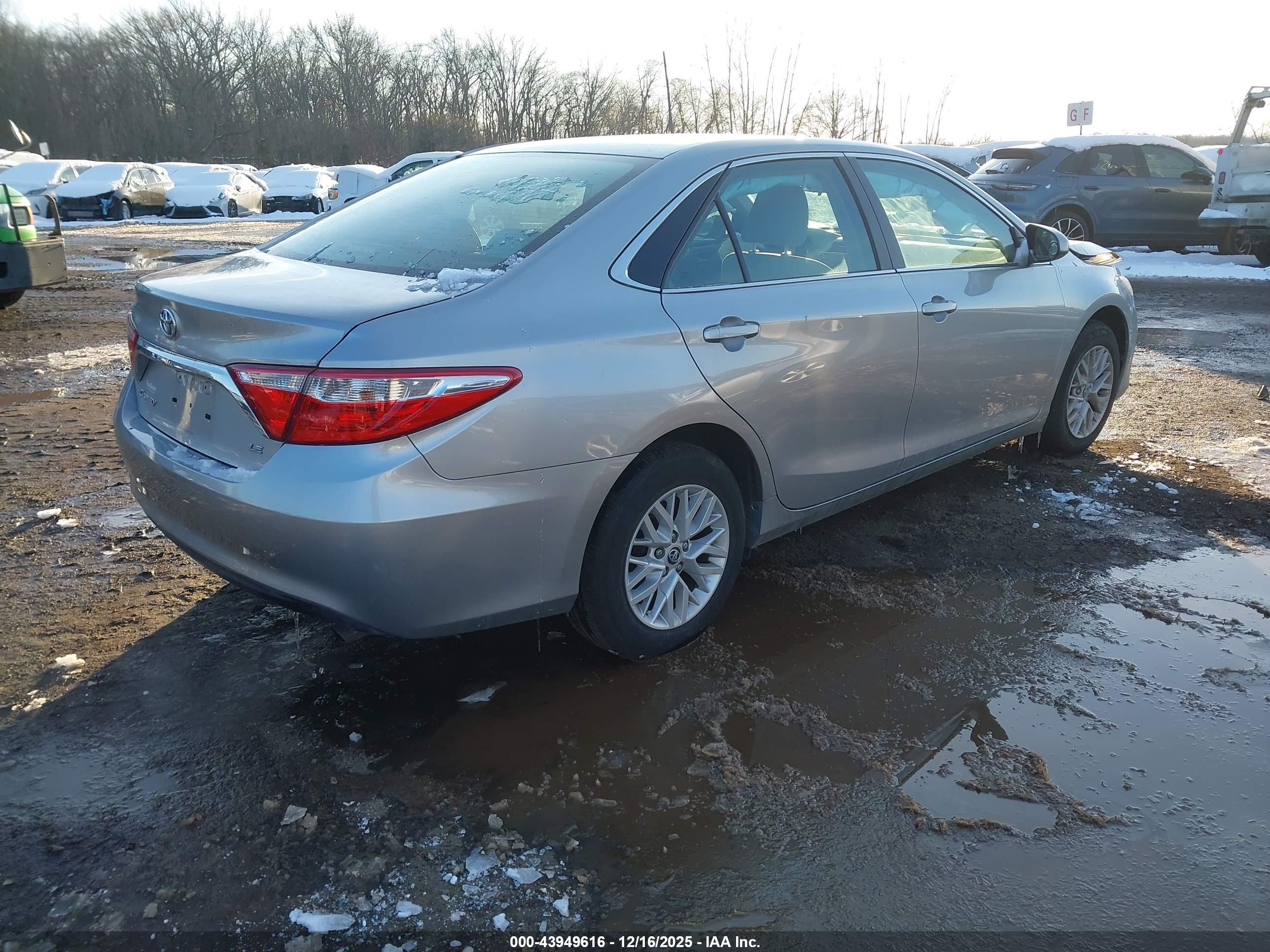 TOYOTA CAMRY image 4