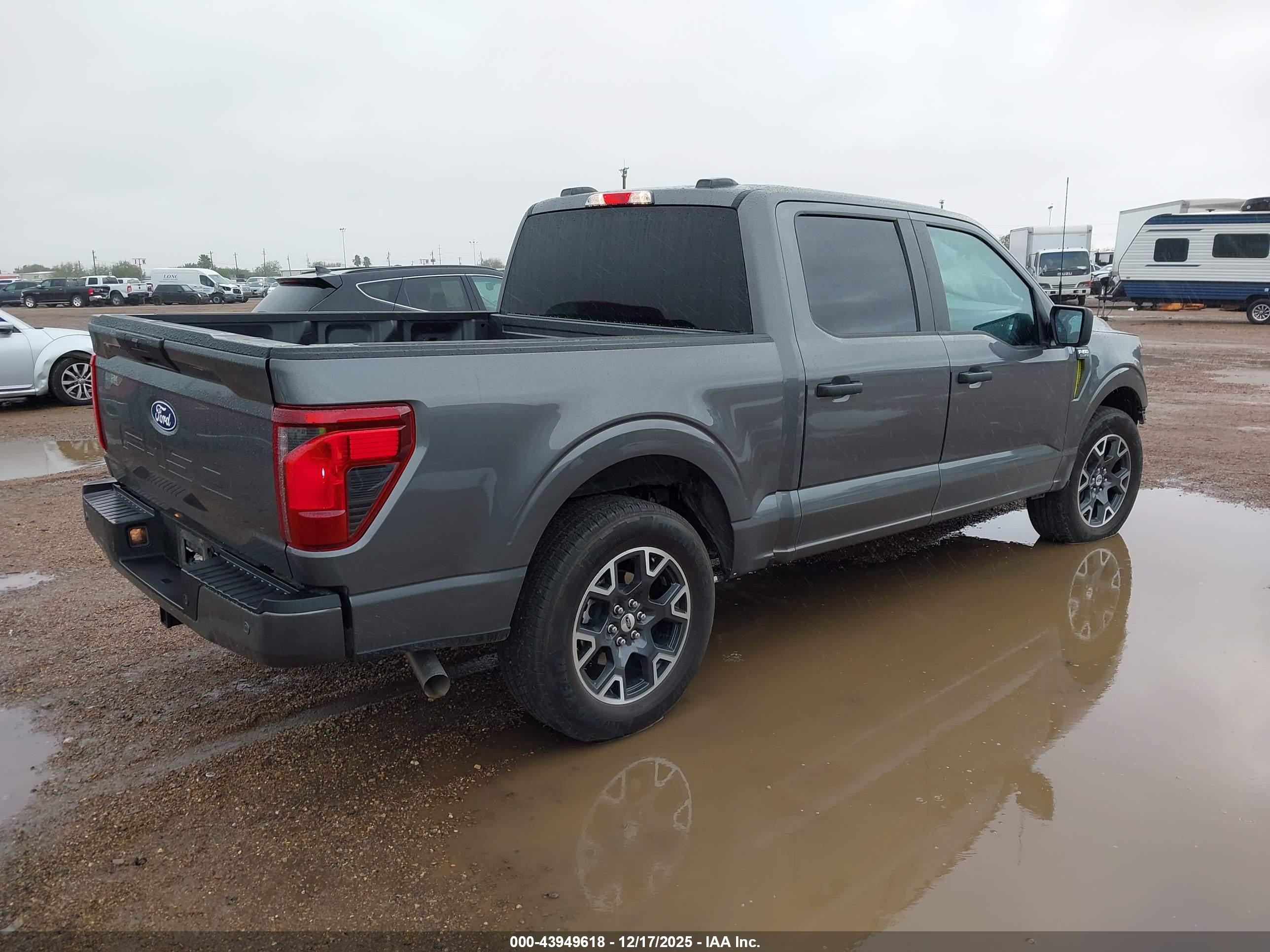 FORD F-150 image 4
