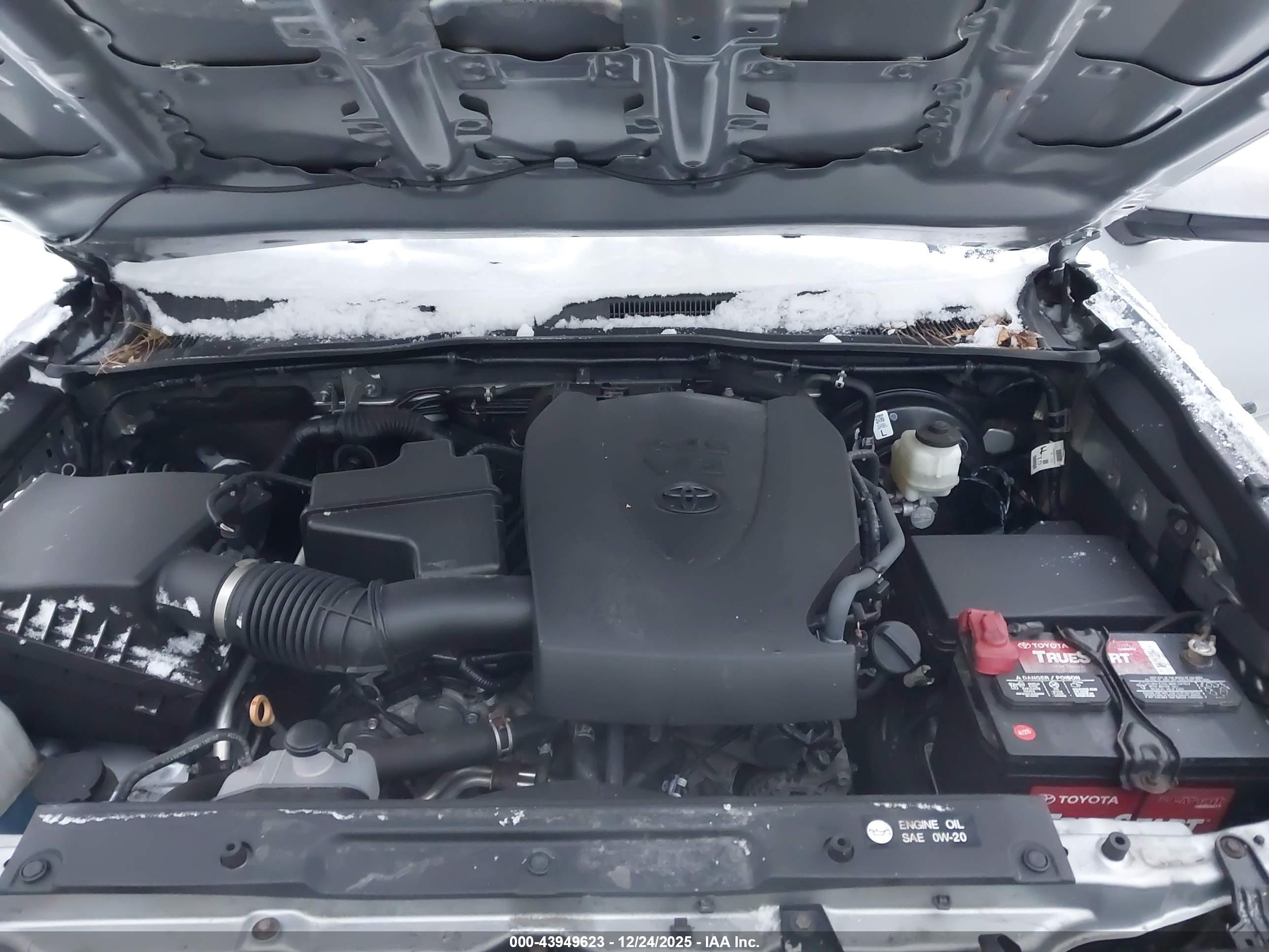 TOYOTA TACOMA image 10