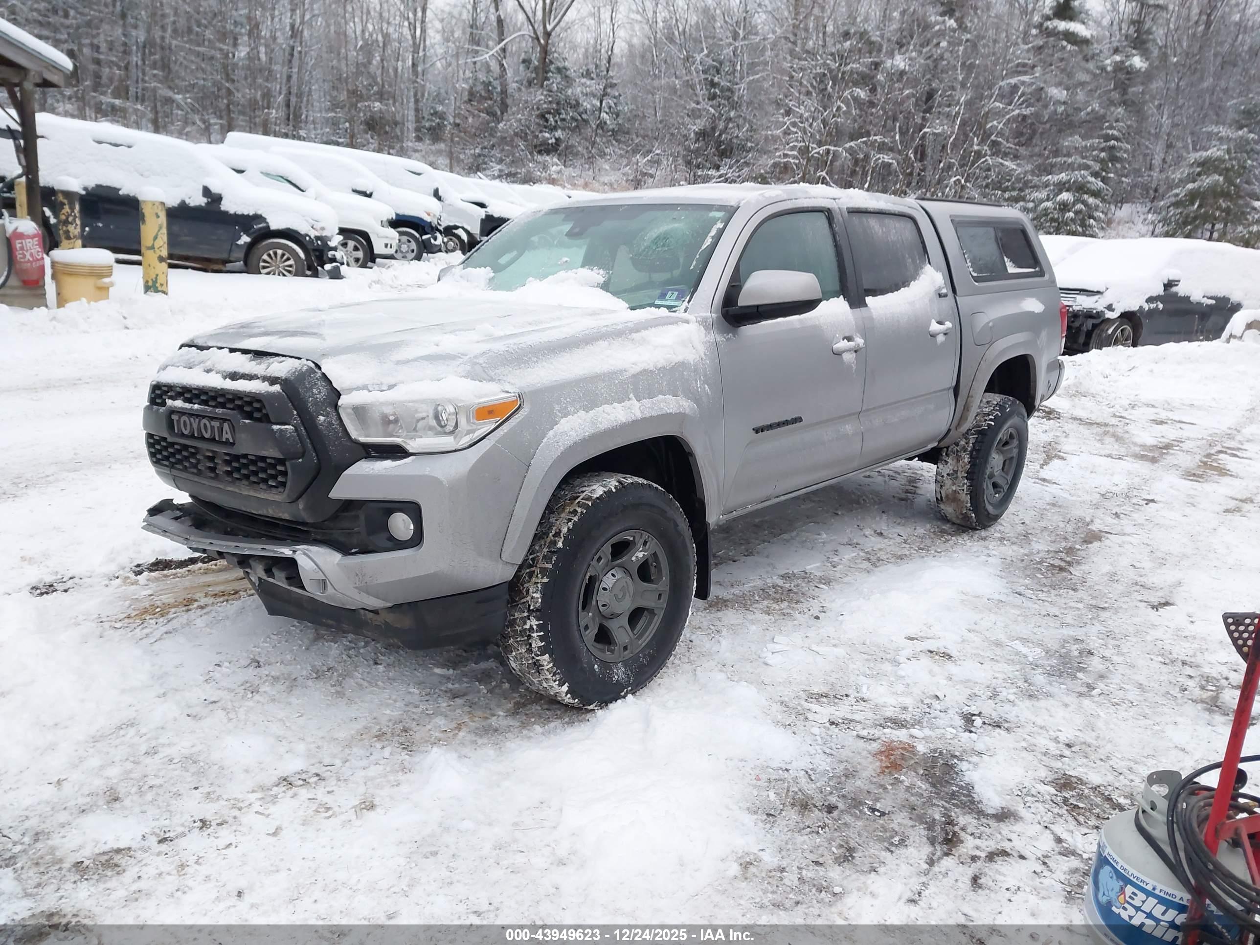 TOYOTA TACOMA image 2