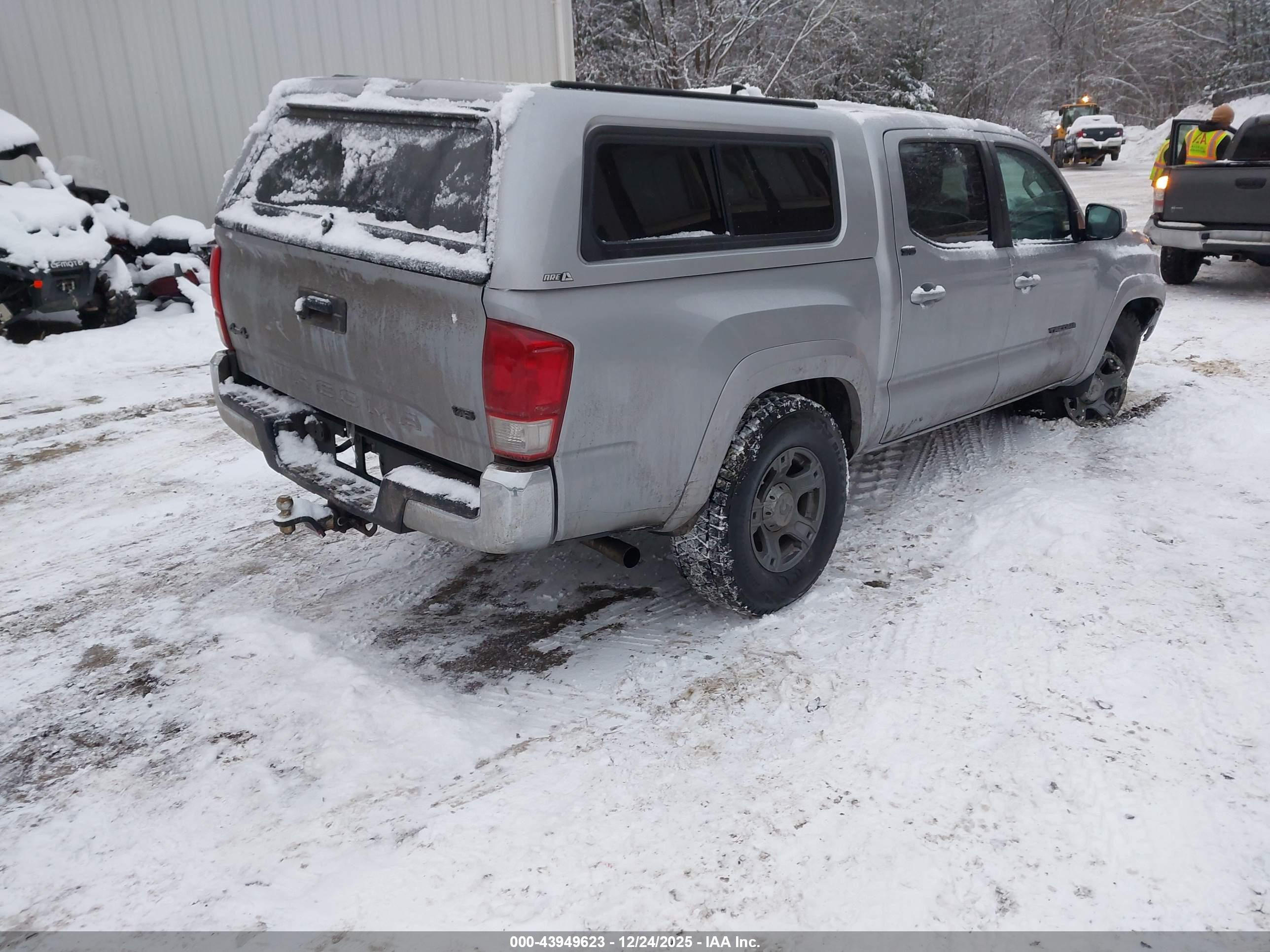 TOYOTA TACOMA image 4
