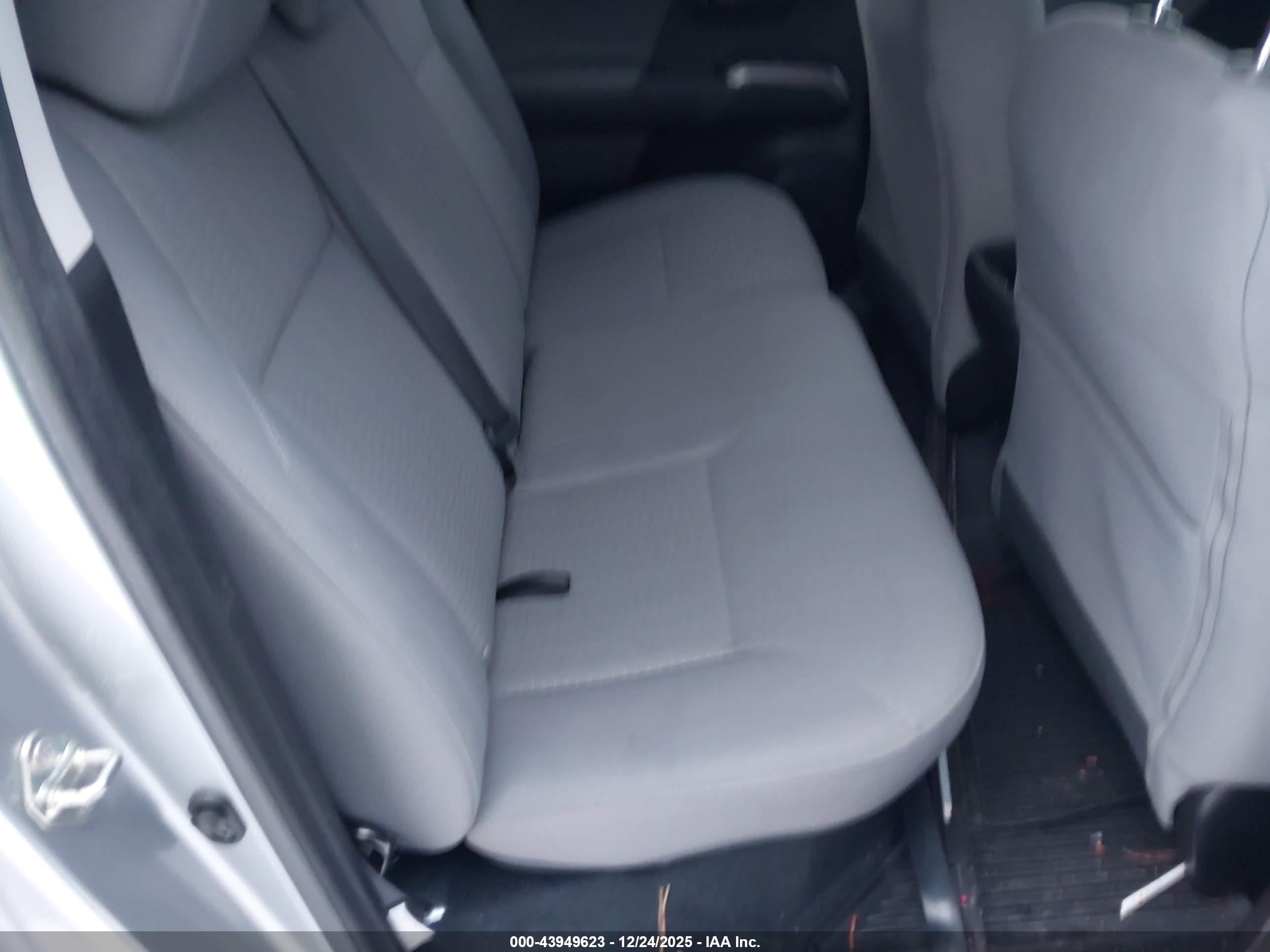 TOYOTA TACOMA image 8