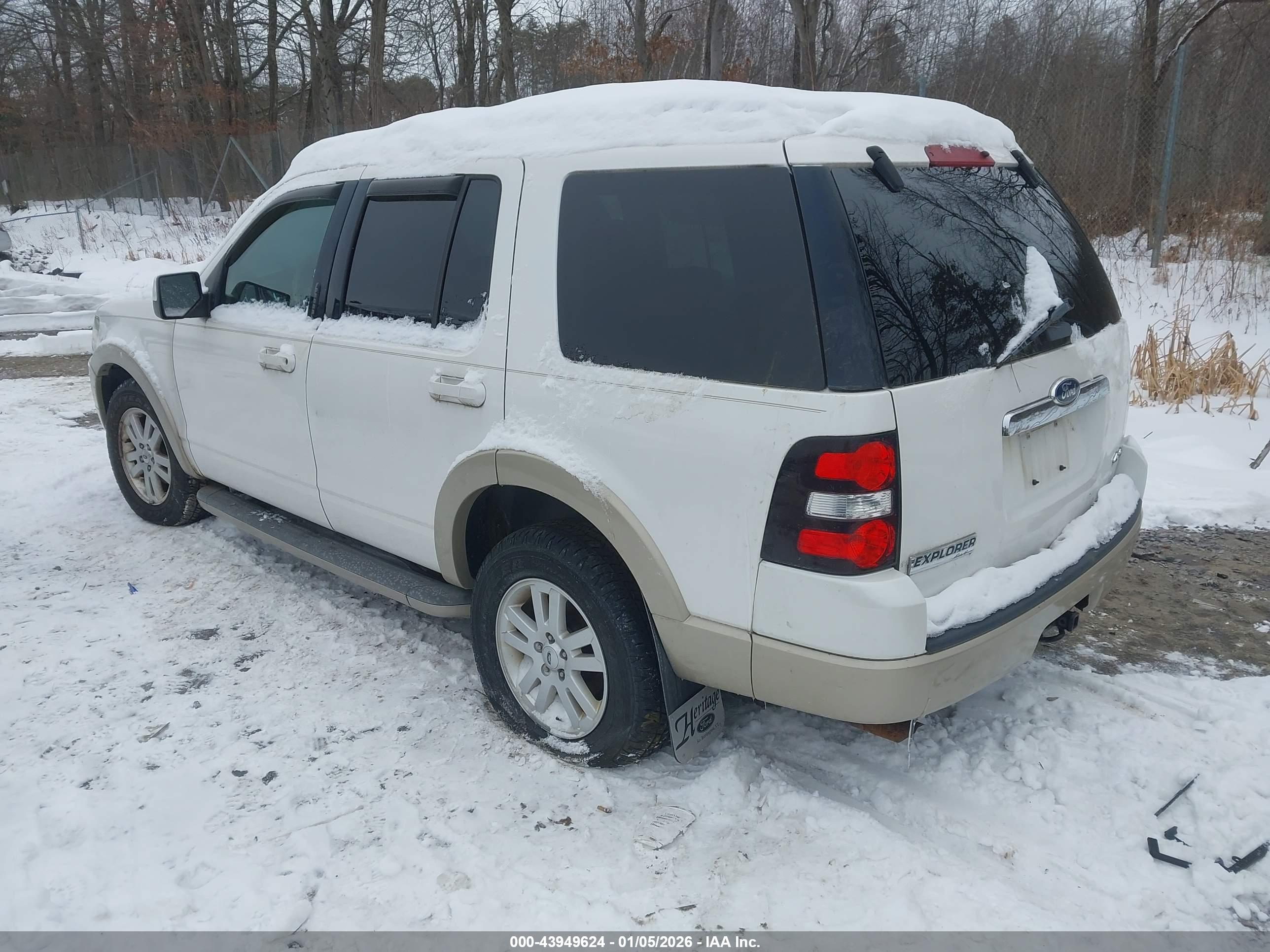 FORD EXPLORER image 3