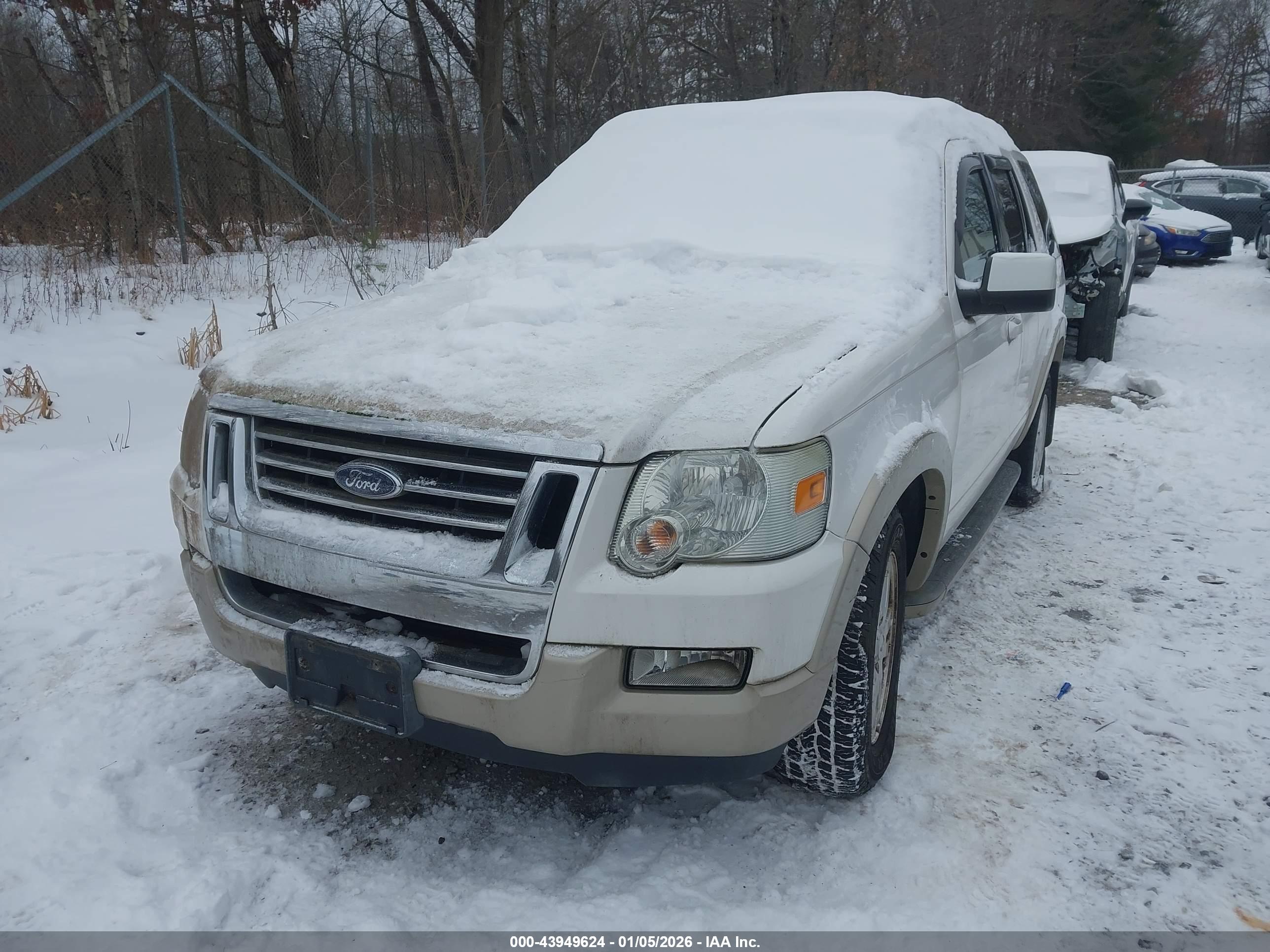 FORD EXPLORER image 6