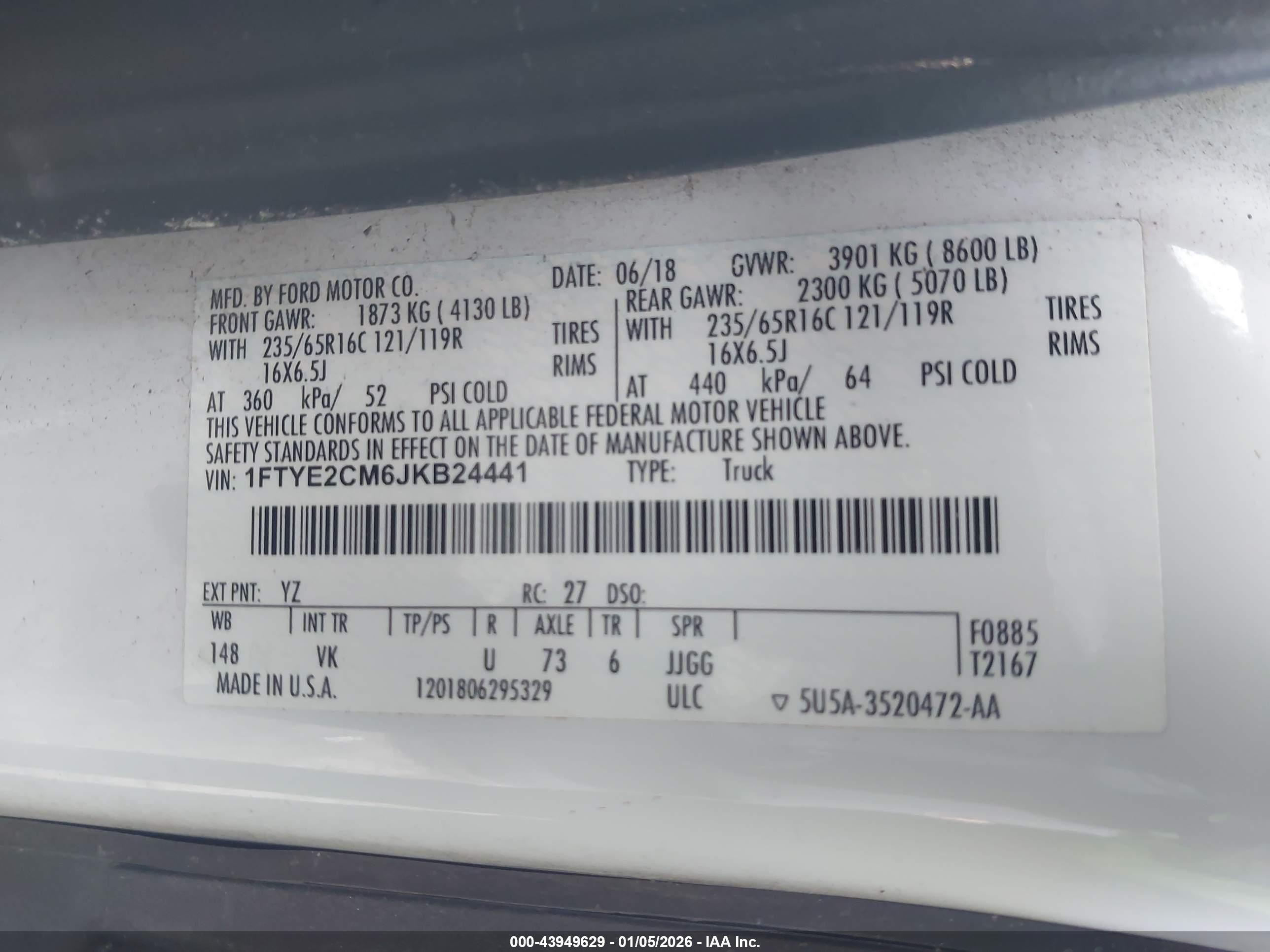FORD TRANSIT-150 image 9