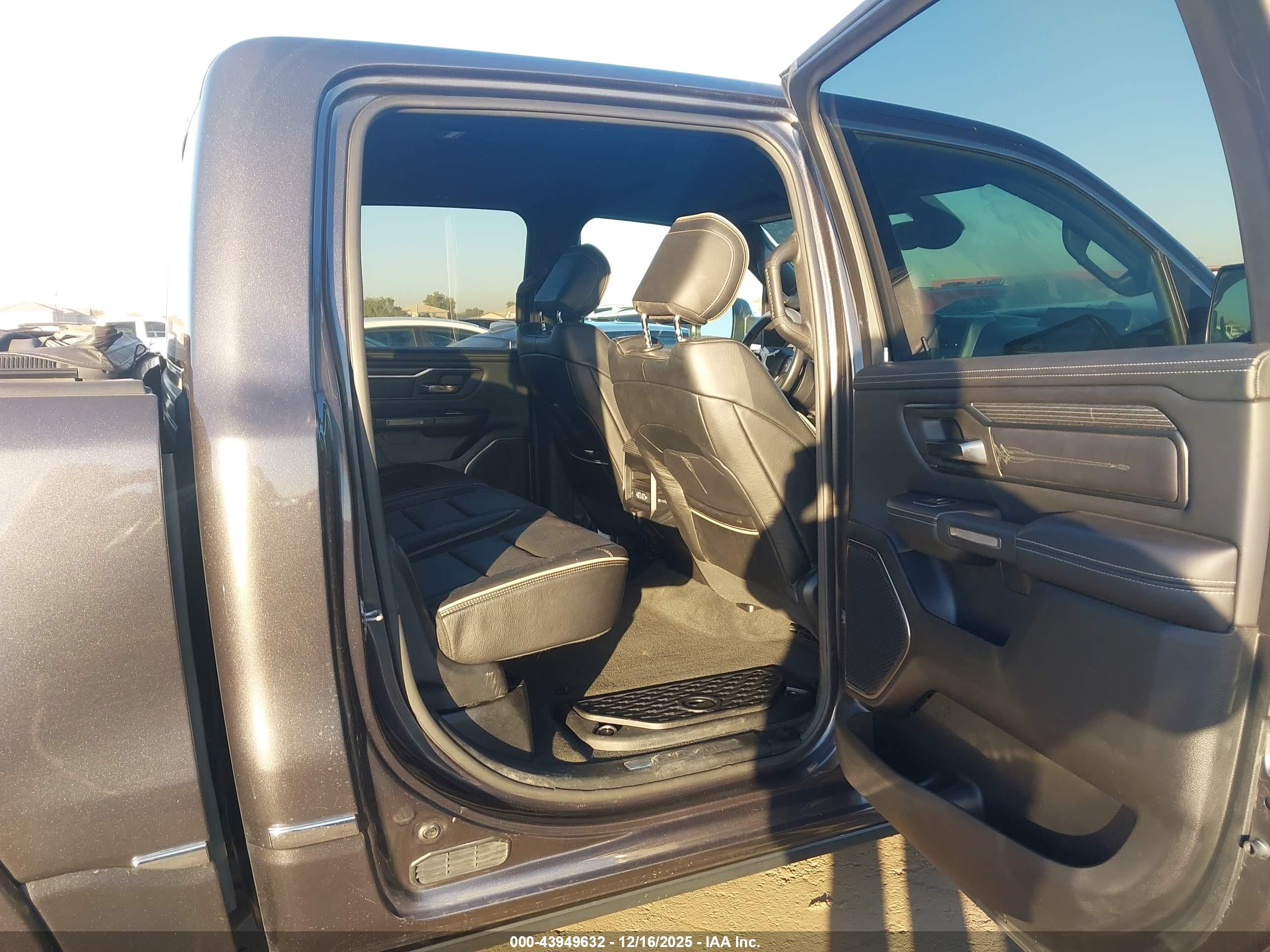 RAM 1500 image 8