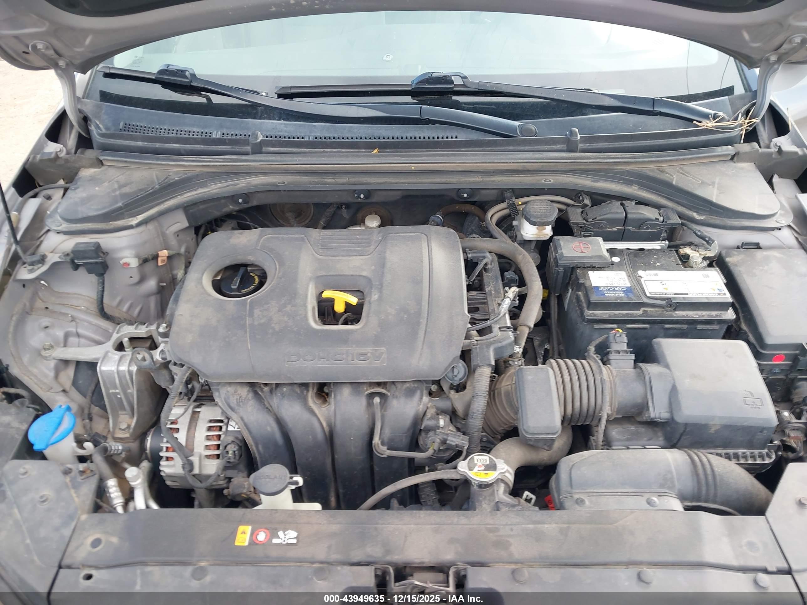HYUNDAI ELANTRA image 10
