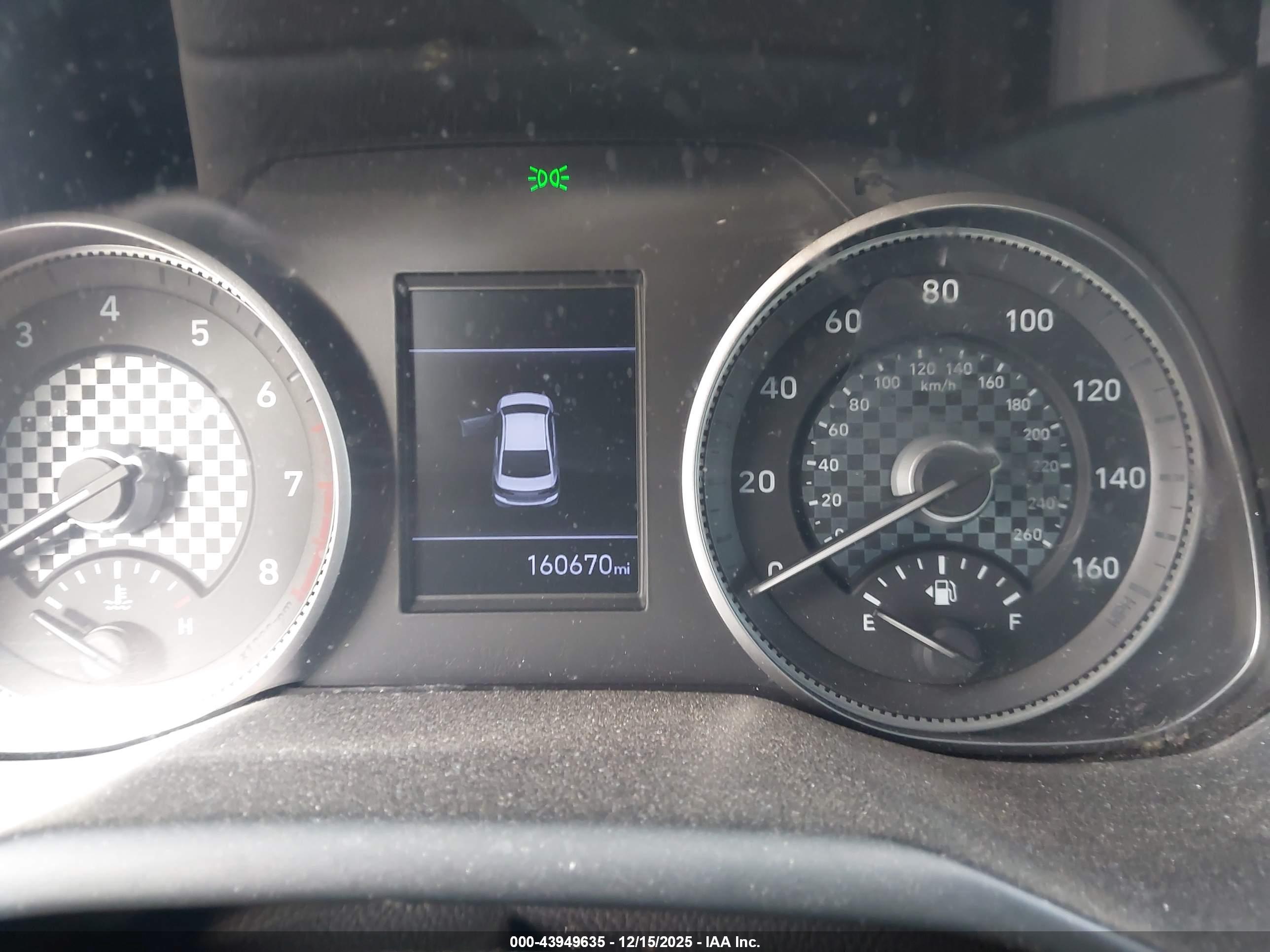 HYUNDAI ELANTRA image 7