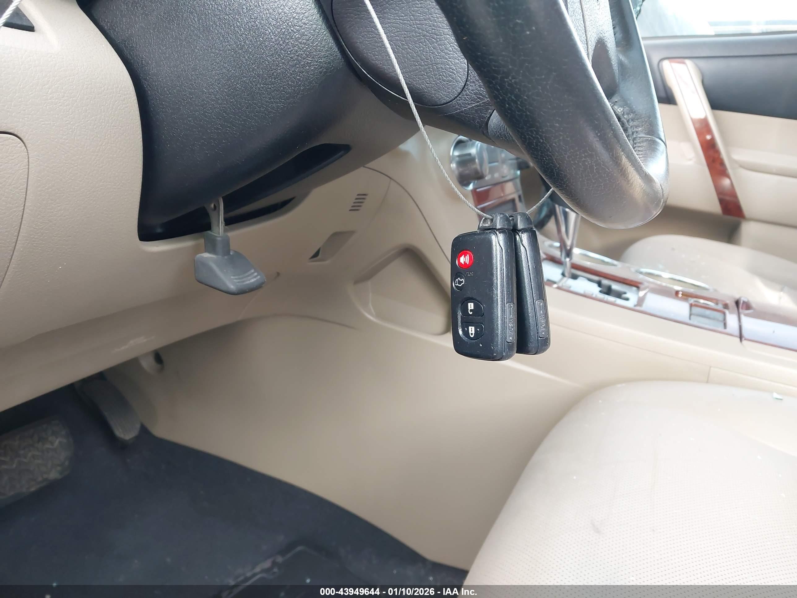 TOYOTA HIGHLANDER image 11
