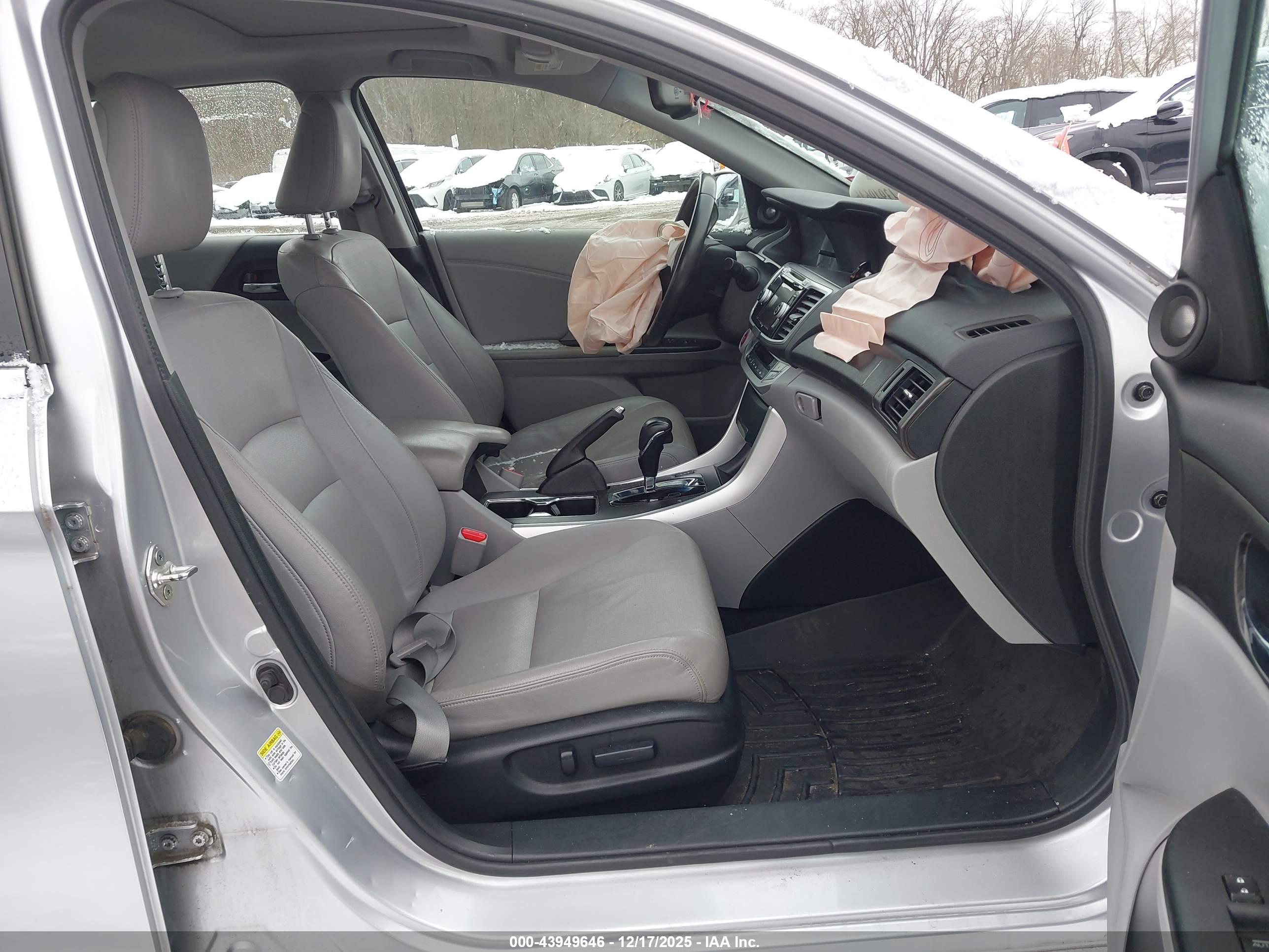 HONDA ACCORD image 5