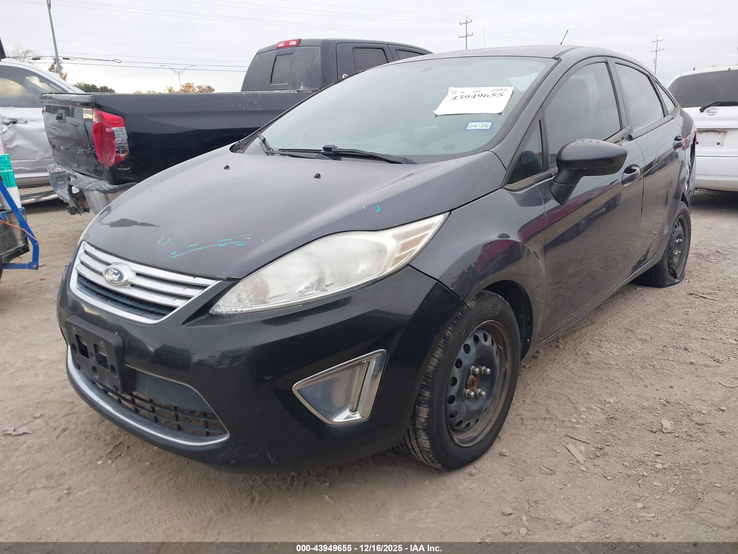 FORD FIESTA image 2