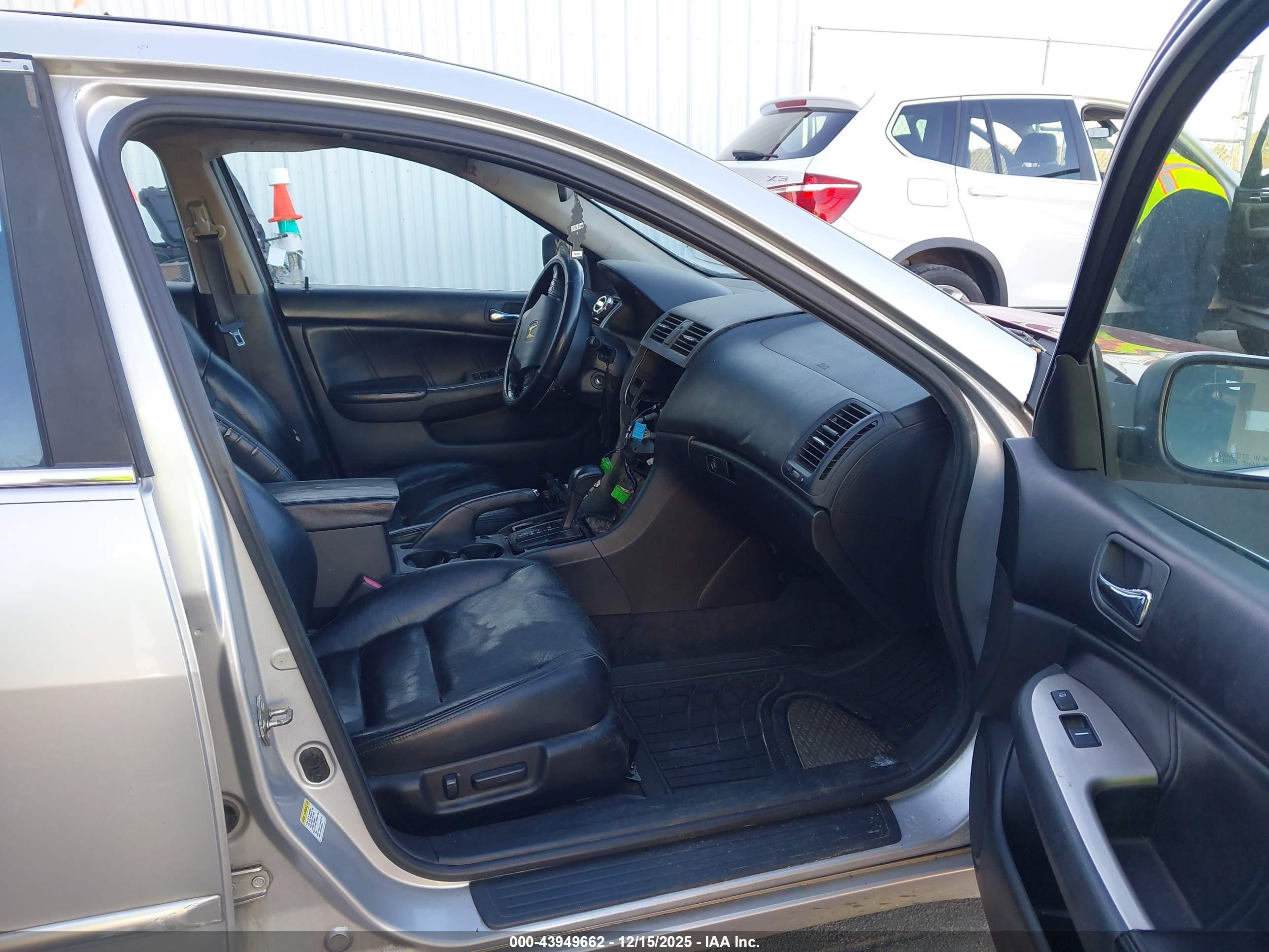 HONDA ACCORD image 5