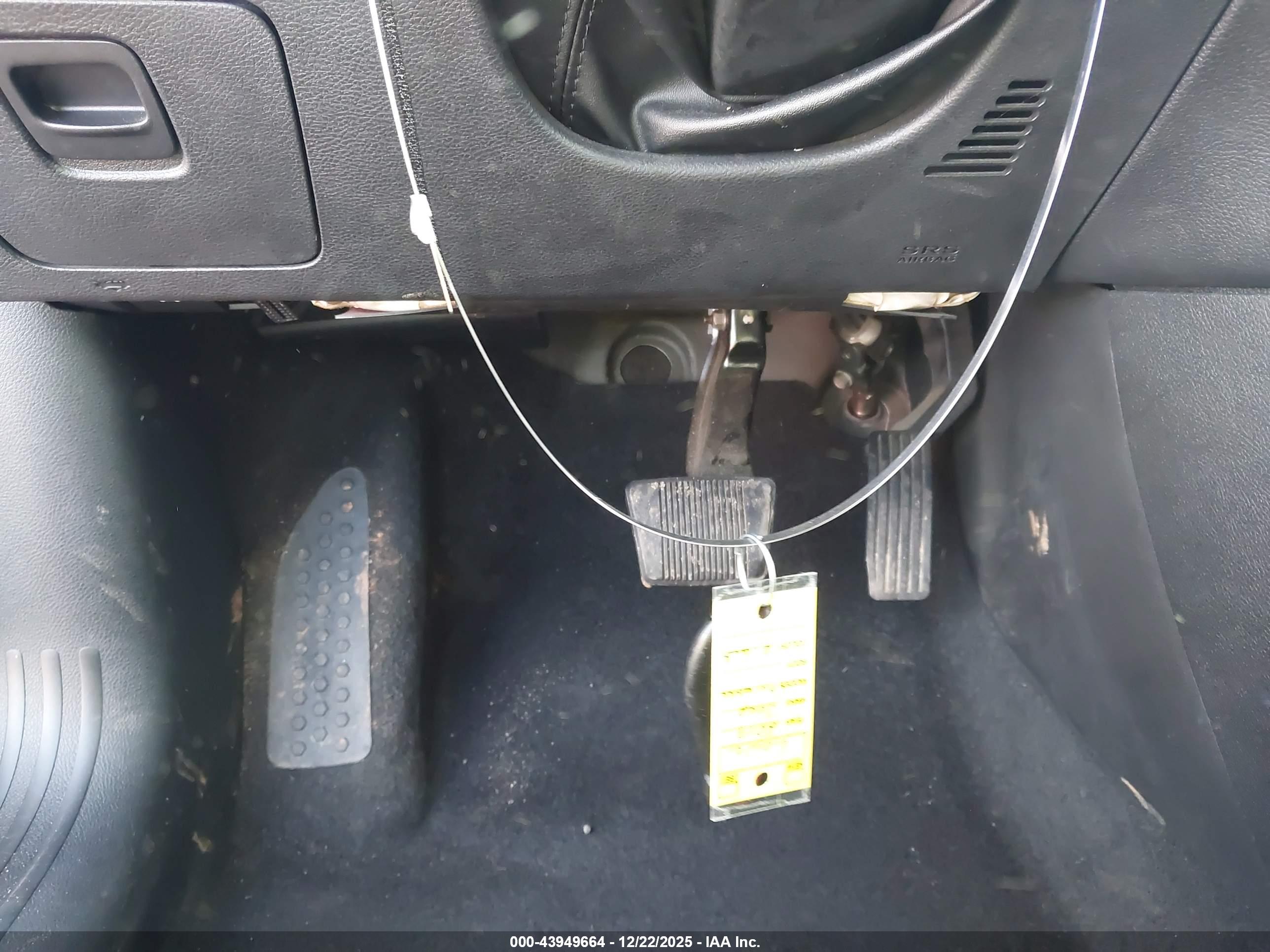 JEEP CHEROKEE image 11