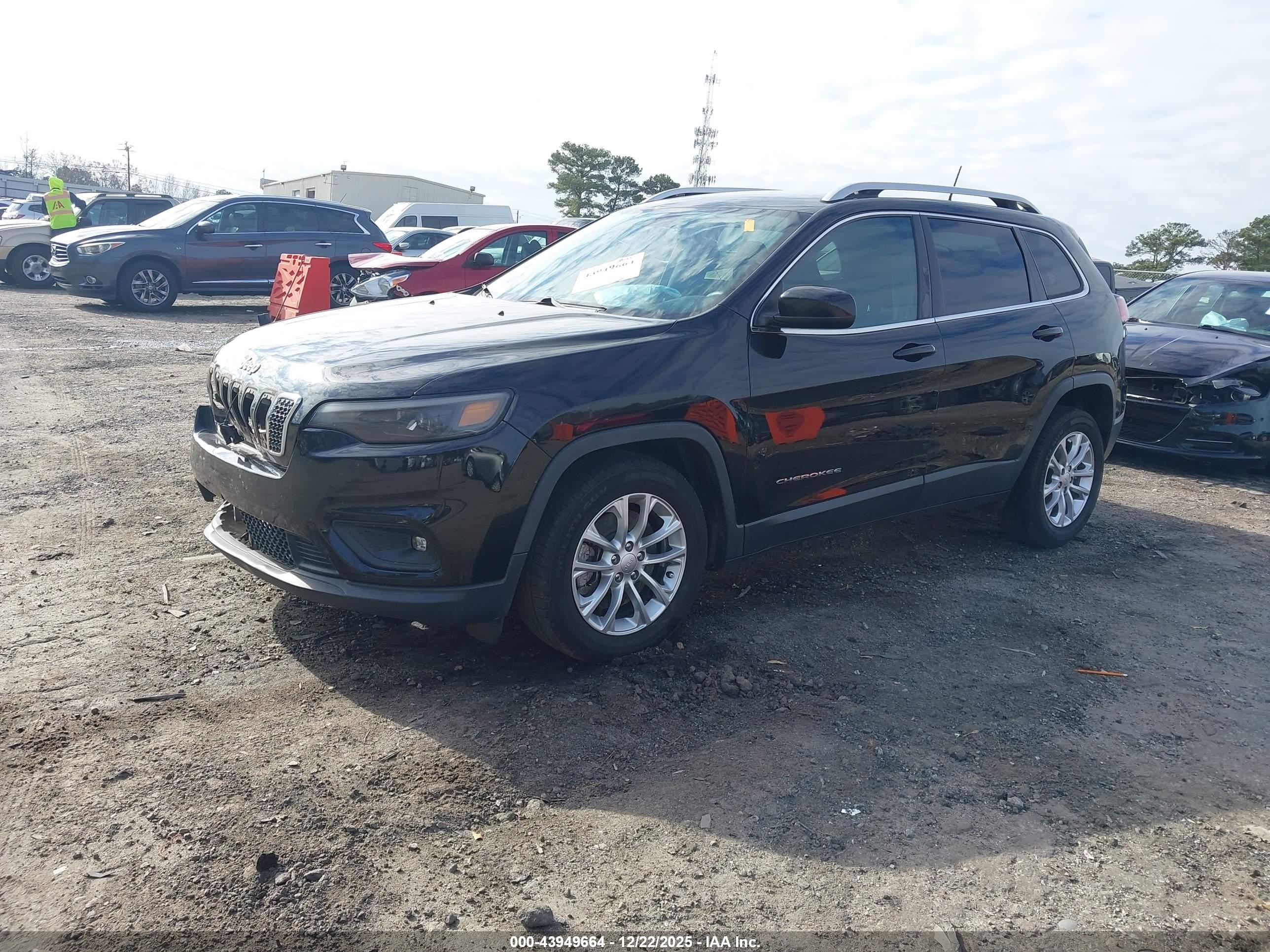 JEEP CHEROKEE image 2