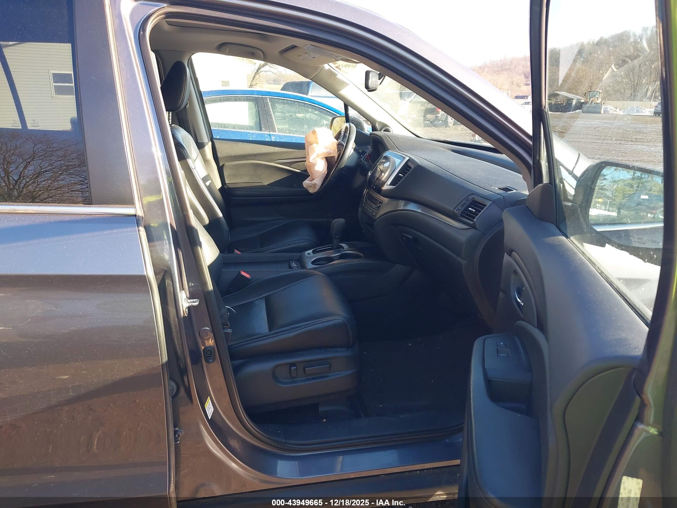 HONDA PILOT image 5
