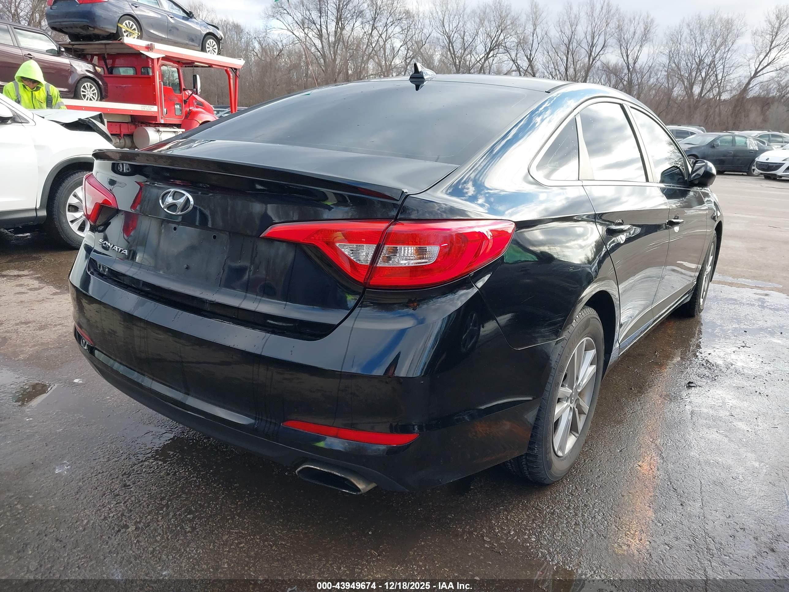 HYUNDAI SONATA image 4