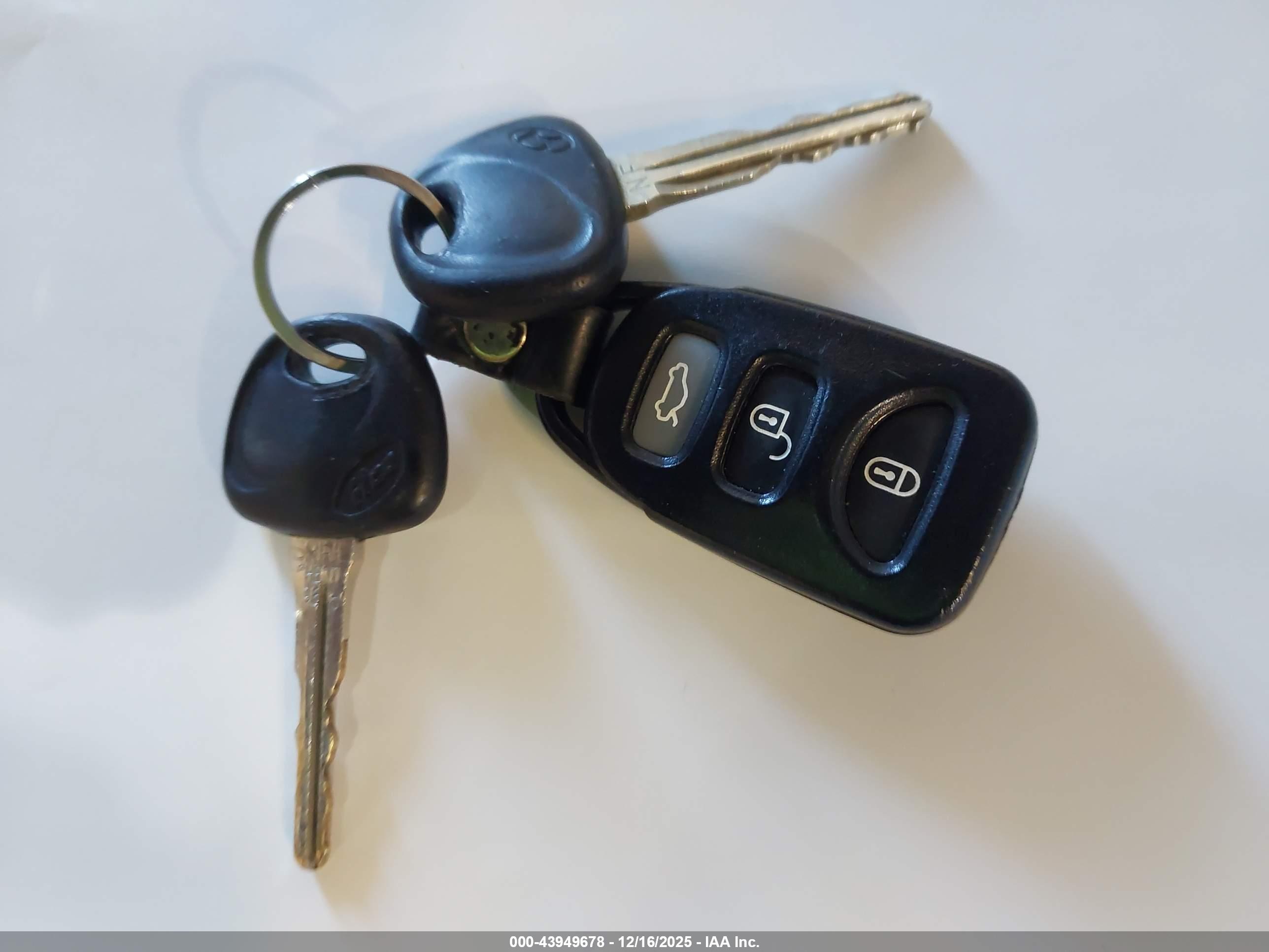 HYUNDAI SONATA image 11