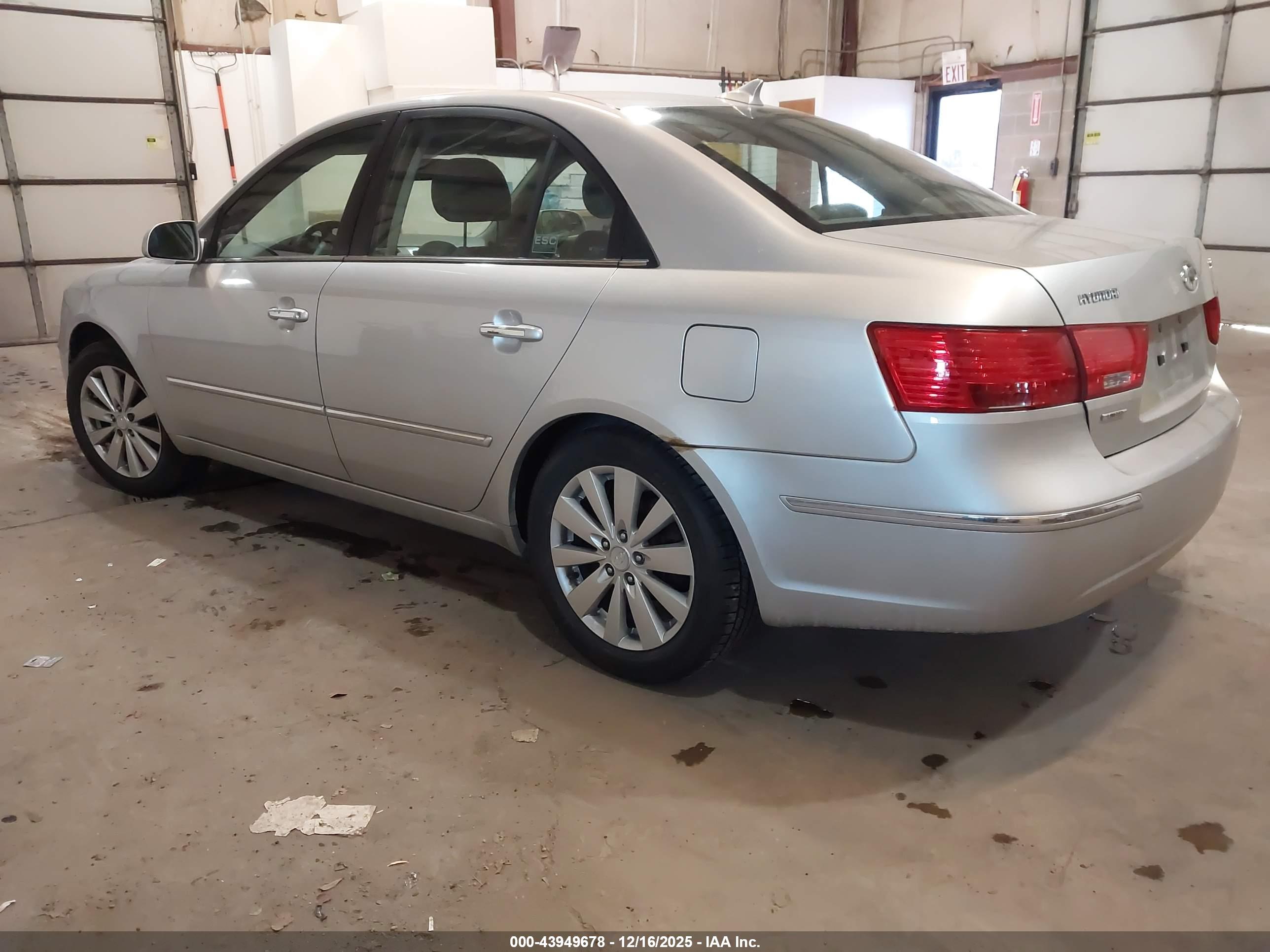 HYUNDAI SONATA image 3