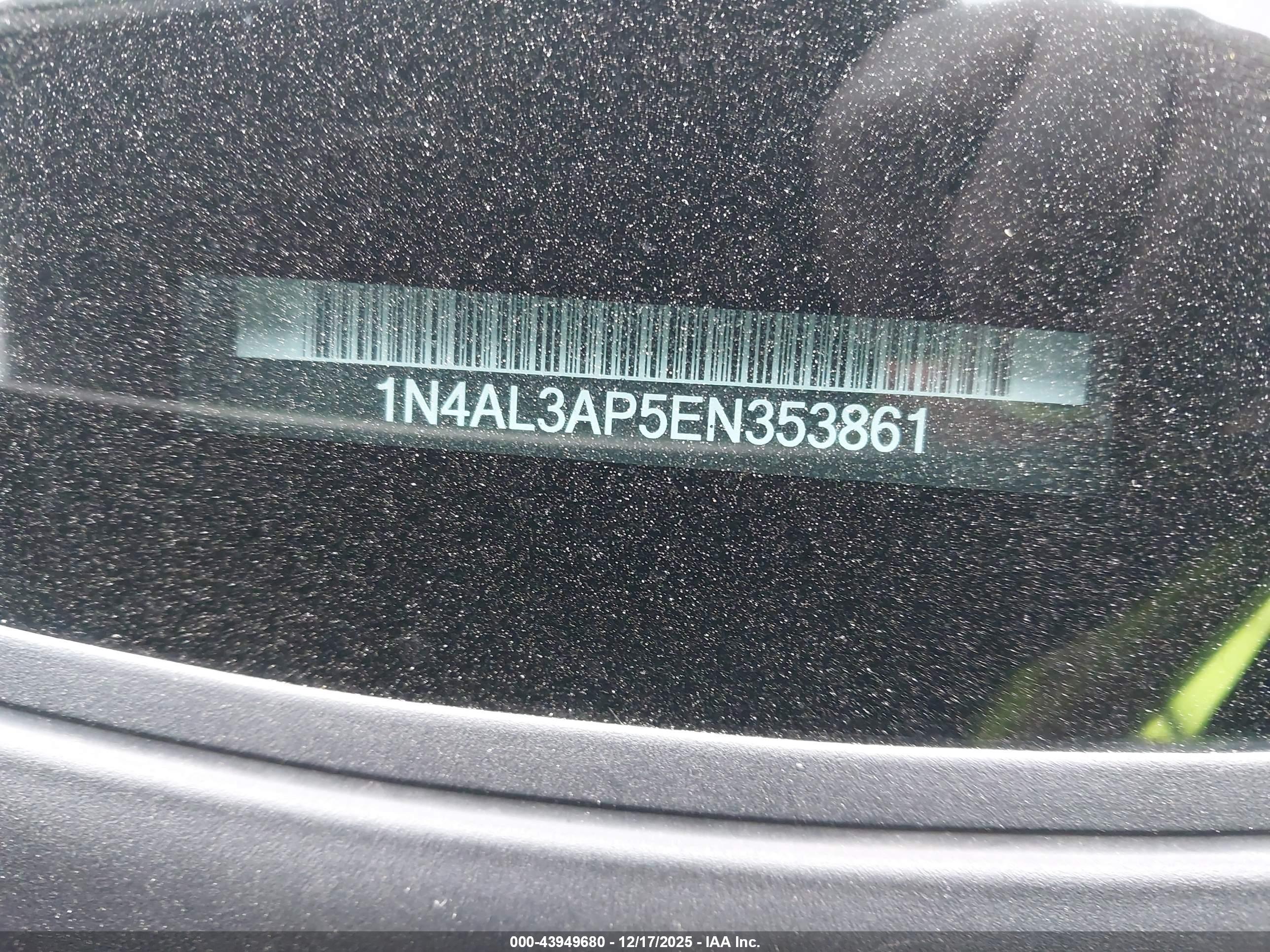 NISSAN ALTIMA image 9