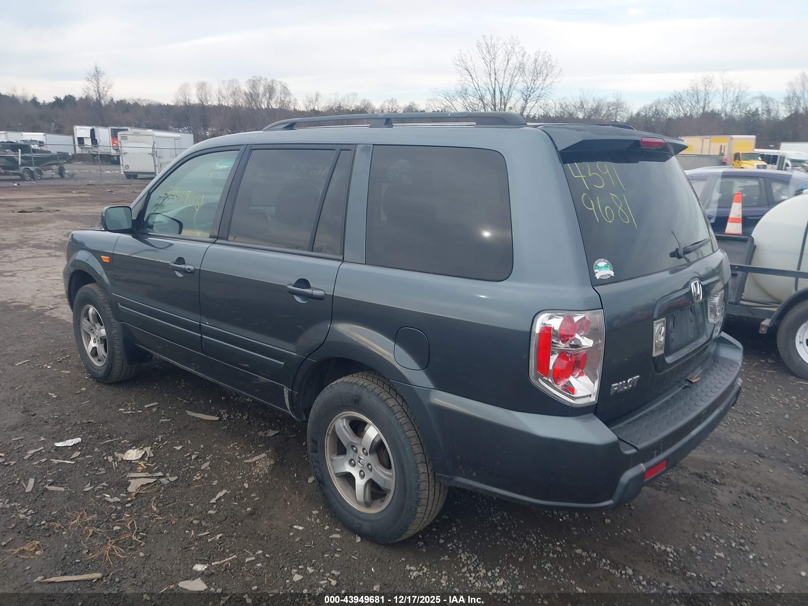HONDA PILOT image 3