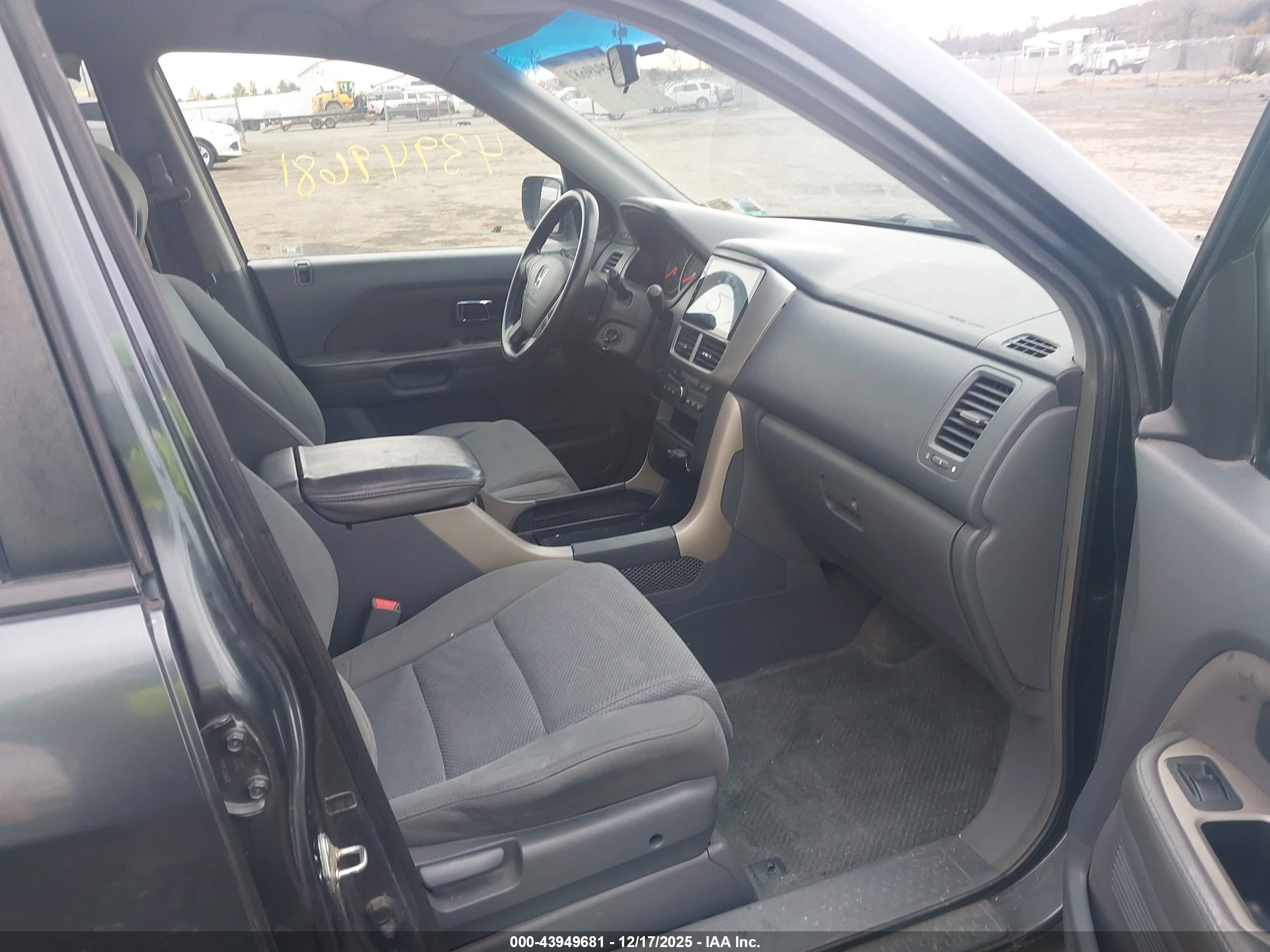 HONDA PILOT image 5