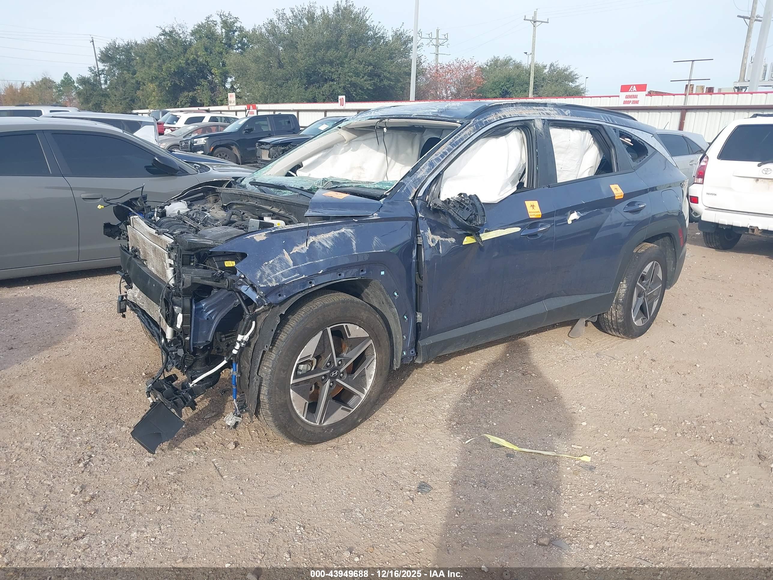 HYUNDAI TUCSON image 2