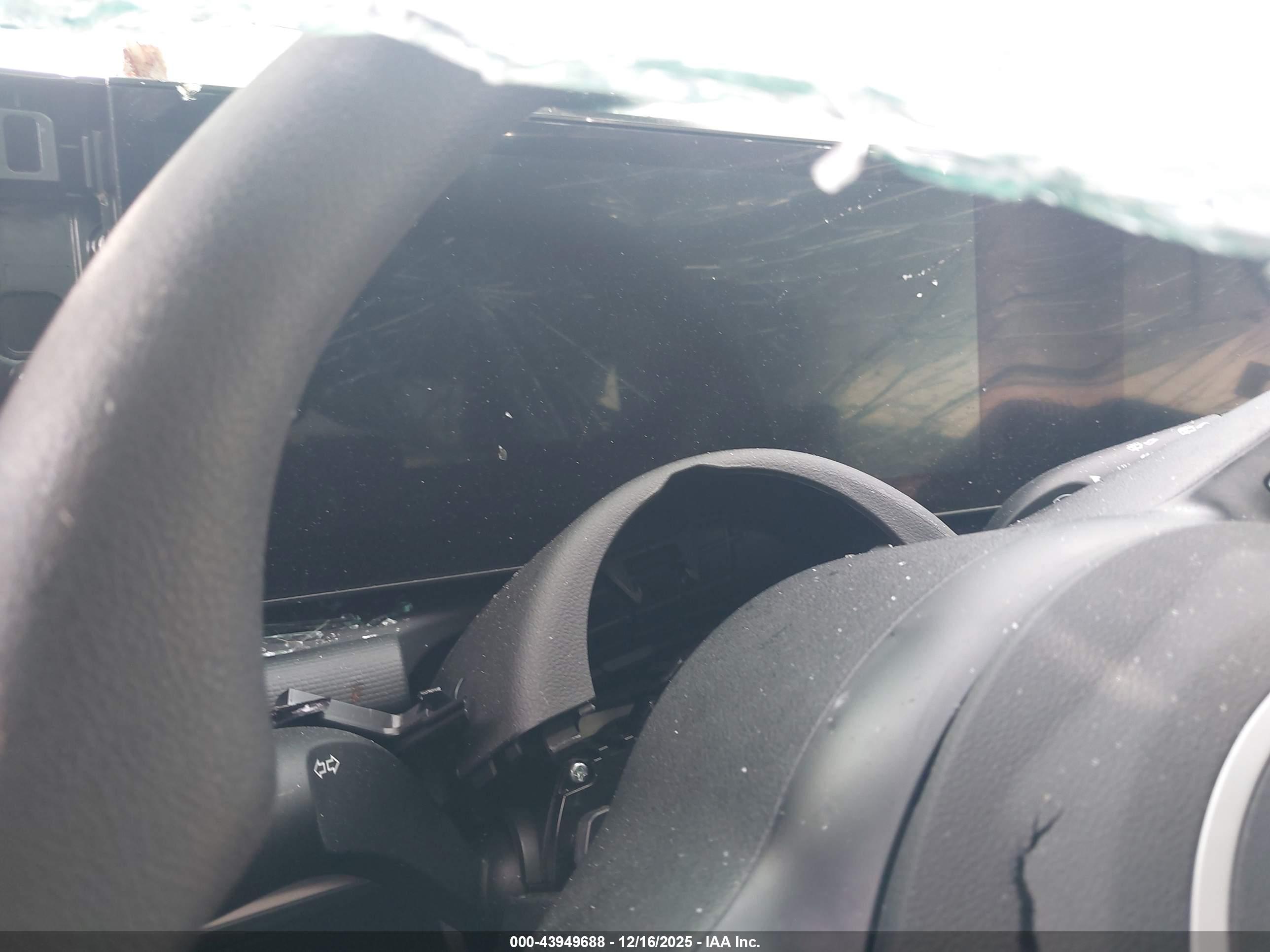 HYUNDAI TUCSON image 7