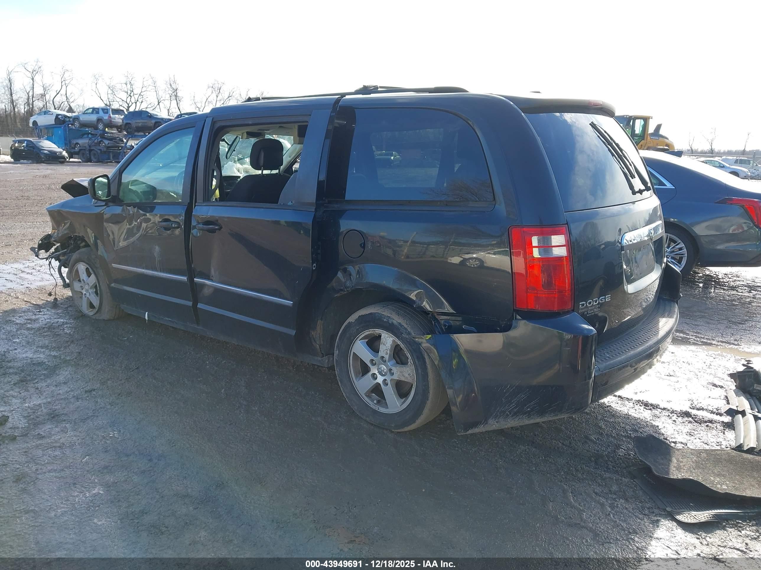 DODGE GRAND image 3