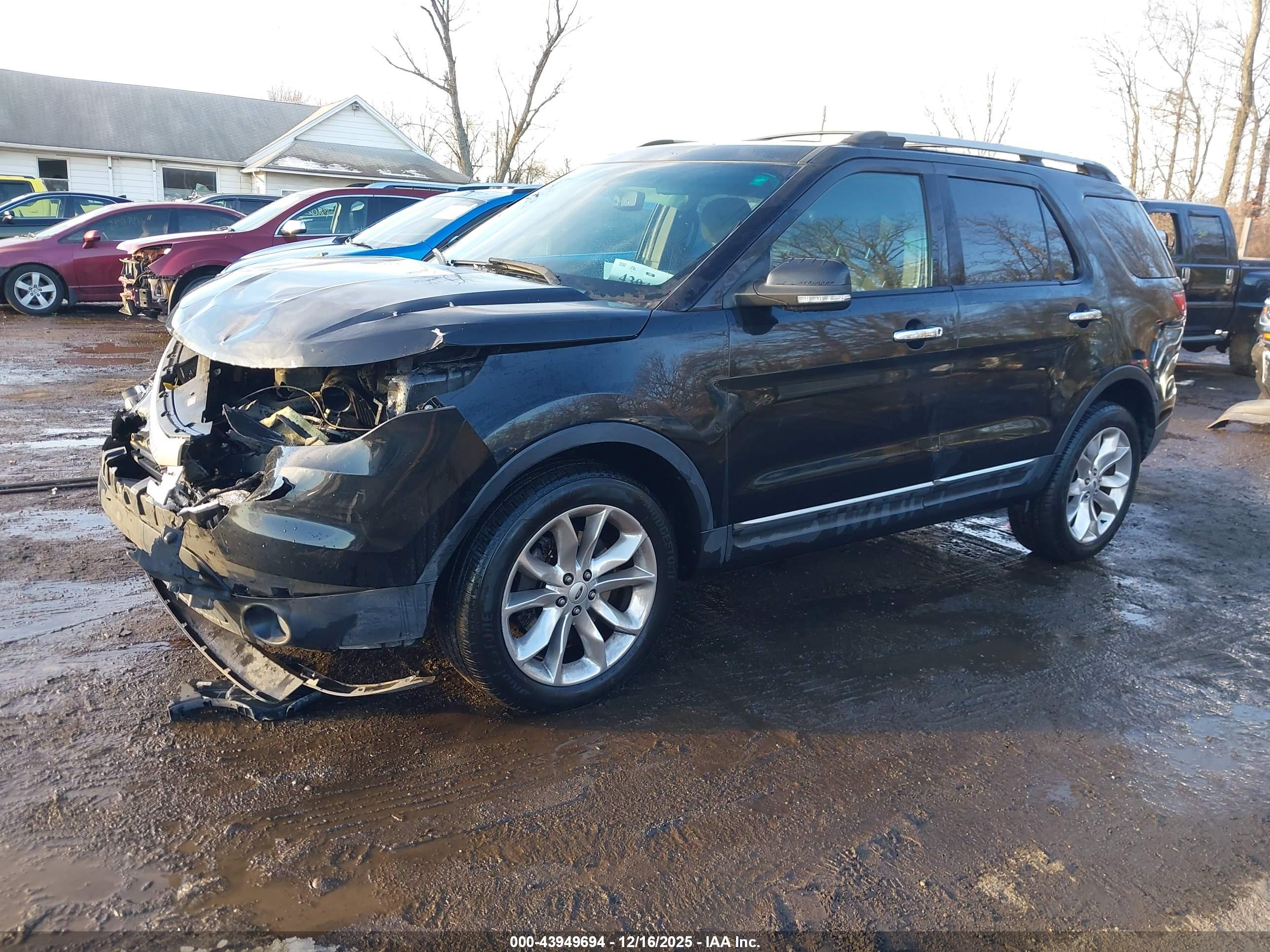 FORD EXPLORER image 2