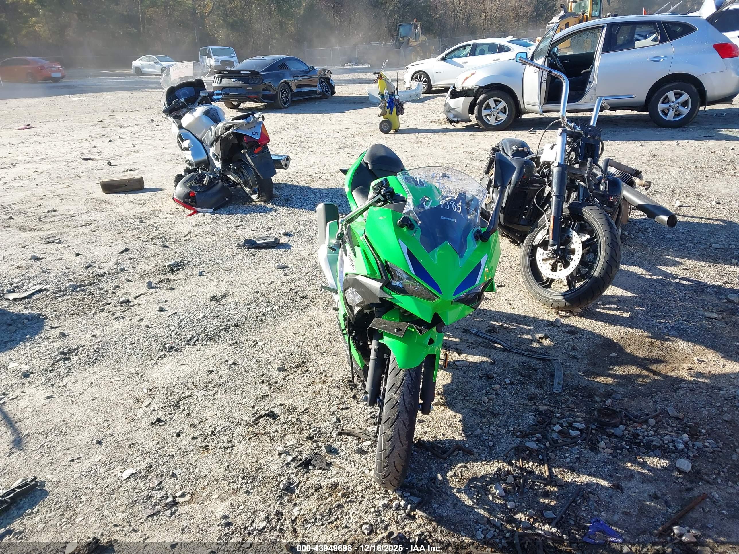 KAWASAKI EX500 image 5