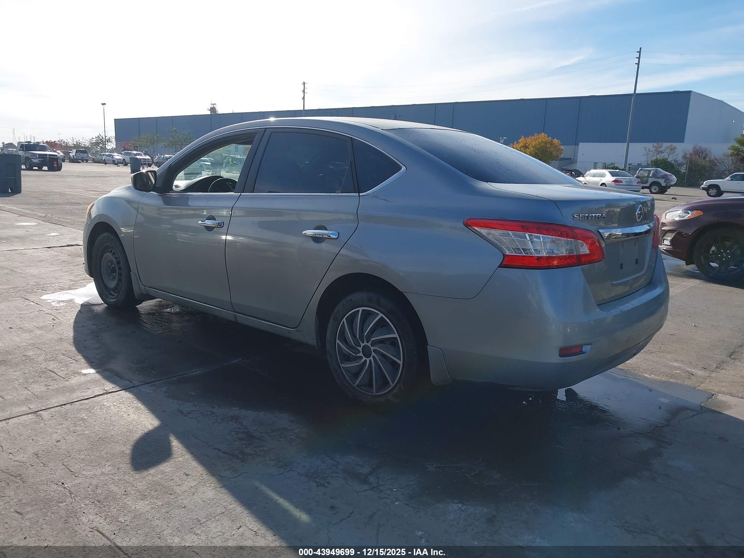 NISSAN SENTRA image 3